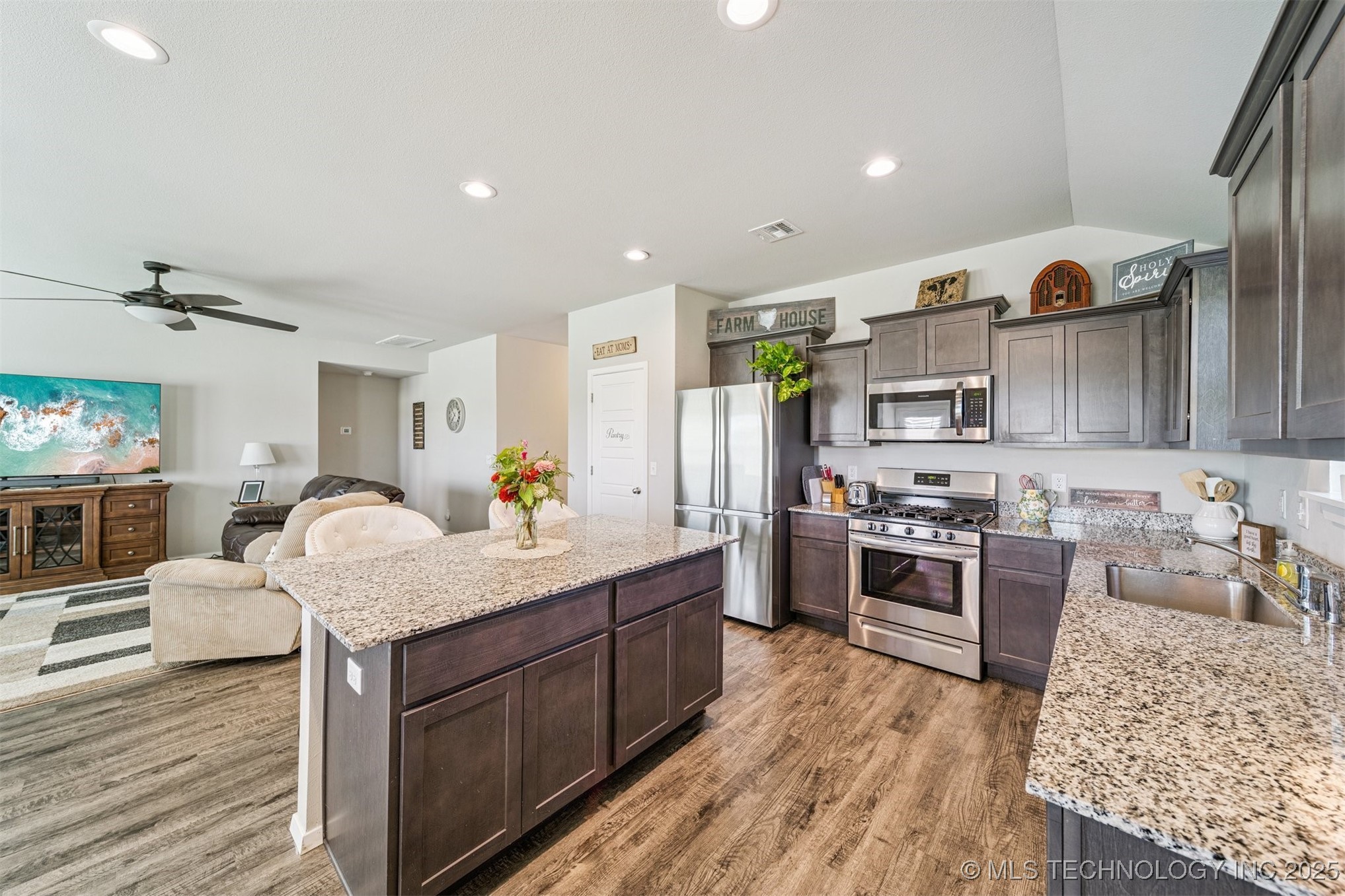 10019 E 107th Place North