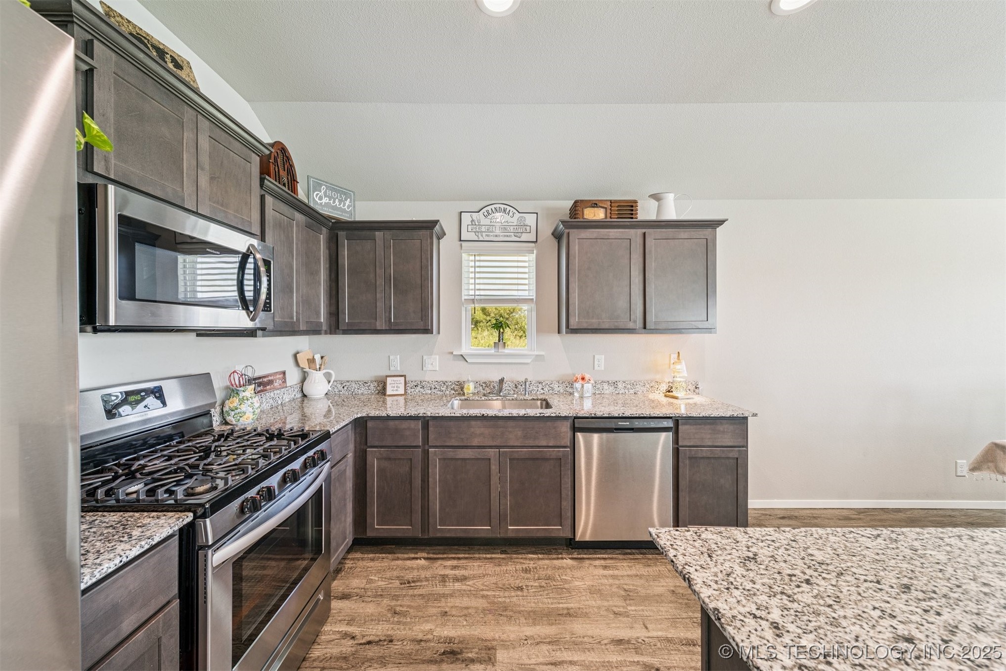 10019 E 107th Place North