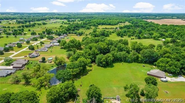 25072 Hackamore Road W