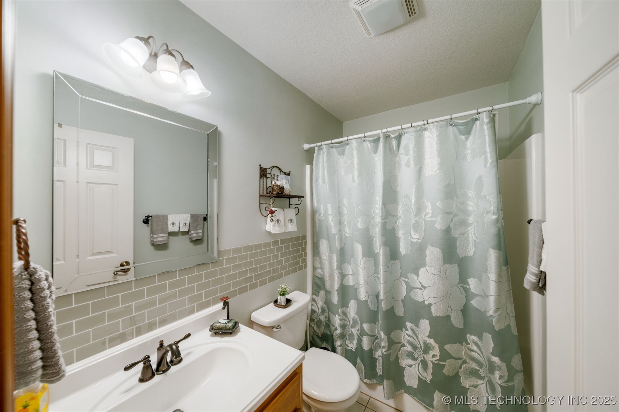 25072 Hackamore Road W