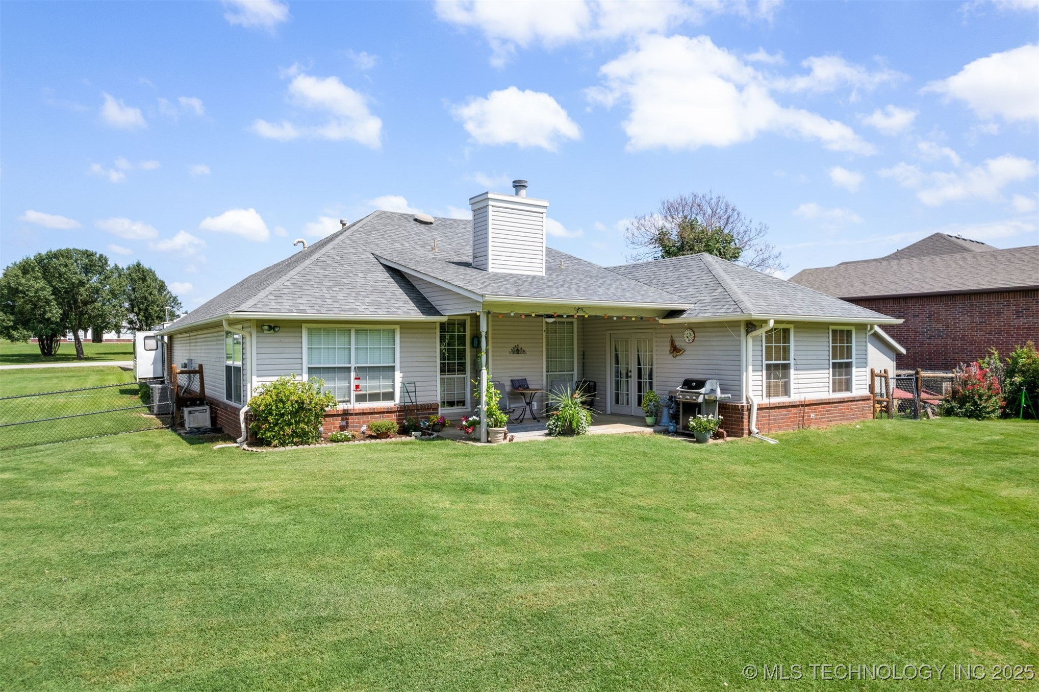 25072 Hackamore Road W