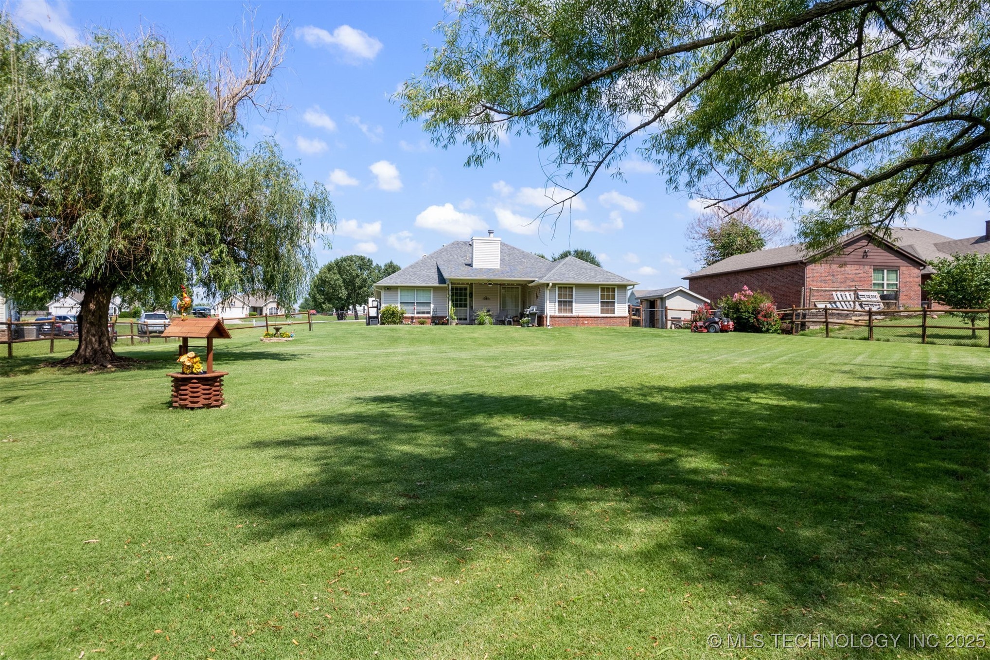 25072 Hackamore Road W