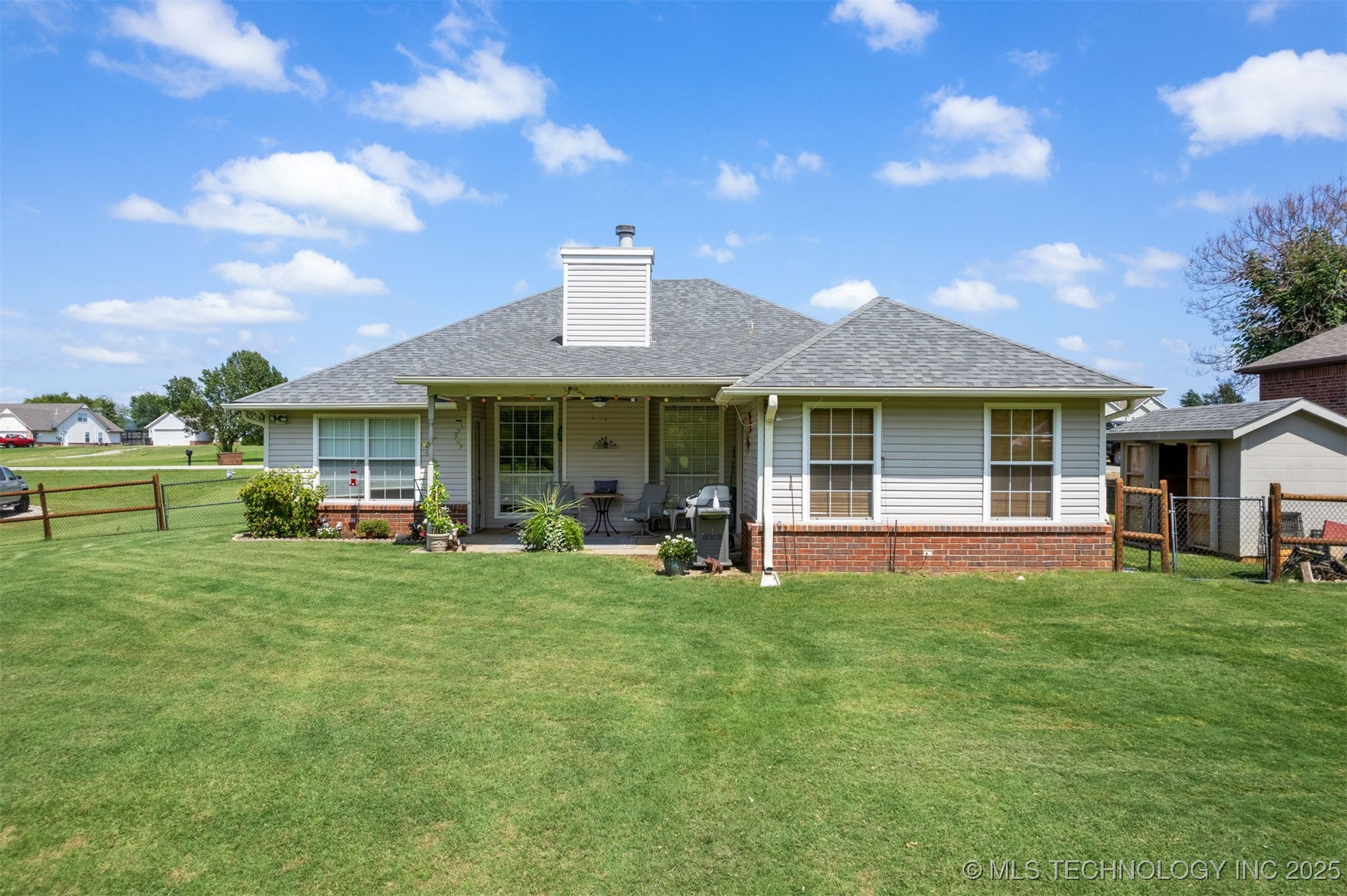 25072 Hackamore Road W