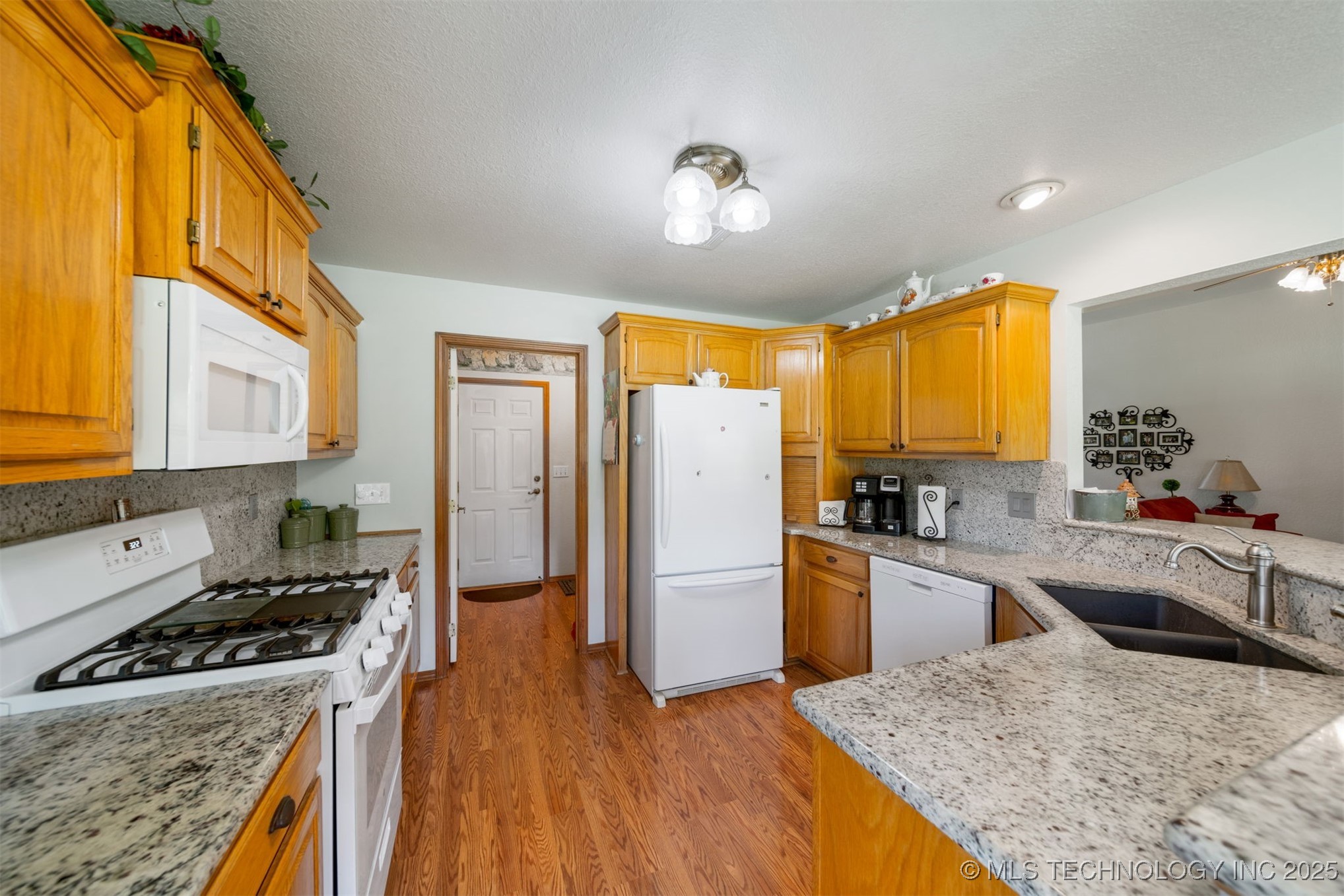 25072 Hackamore Road W