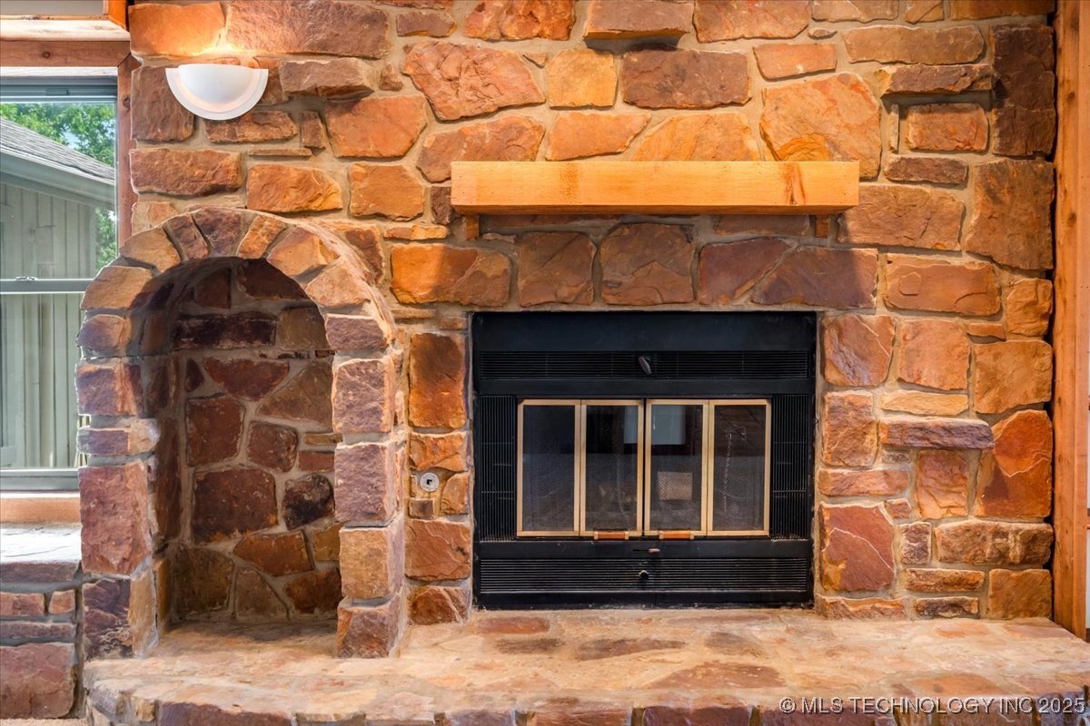 8203 N 160th East Avenue