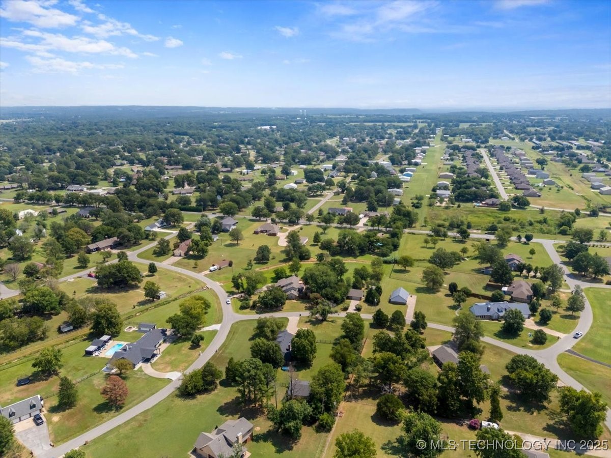 8203 N 160th East Avenue