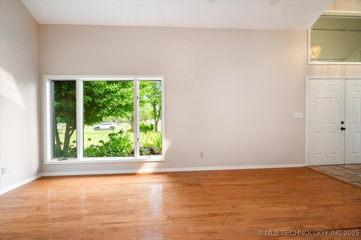 8203 N 160th East Avenue