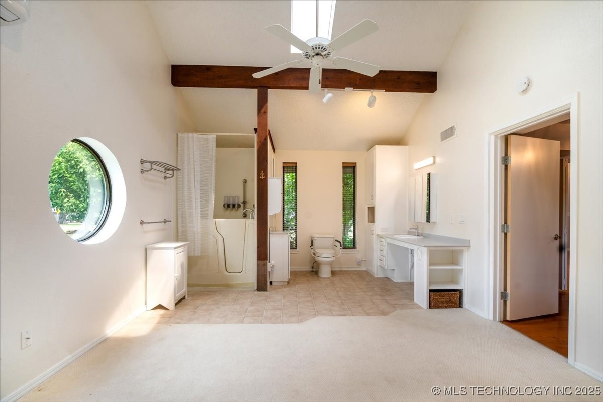 8203 N 160th East Avenue