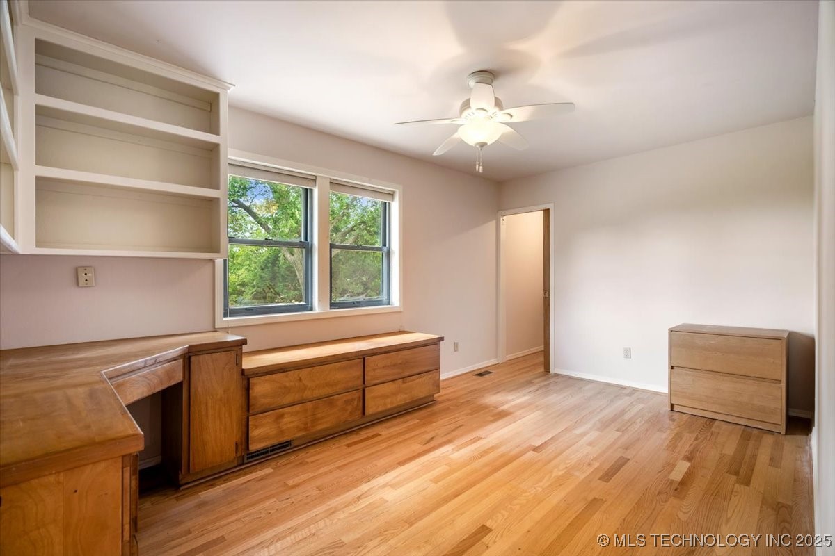 8203 N 160th East Avenue