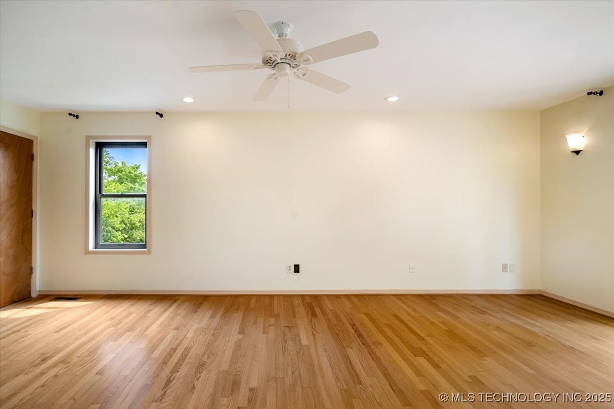 8203 N 160th East Avenue