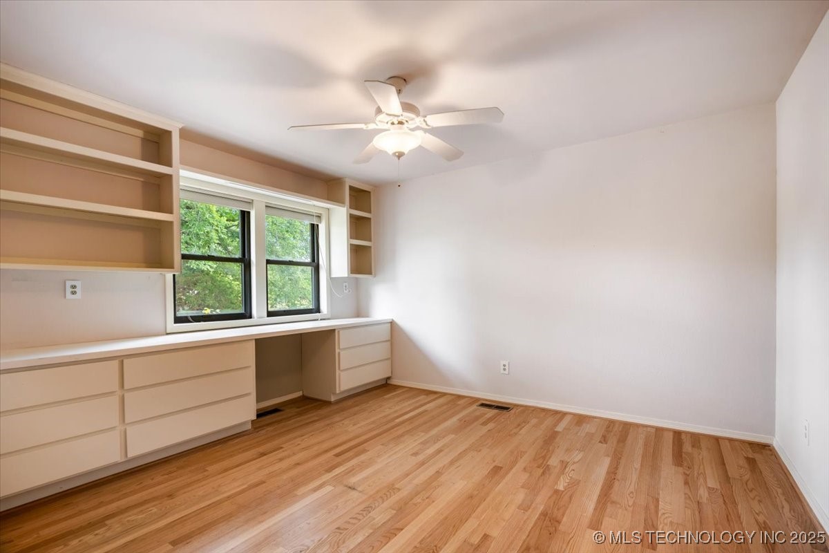 8203 N 160th East Avenue