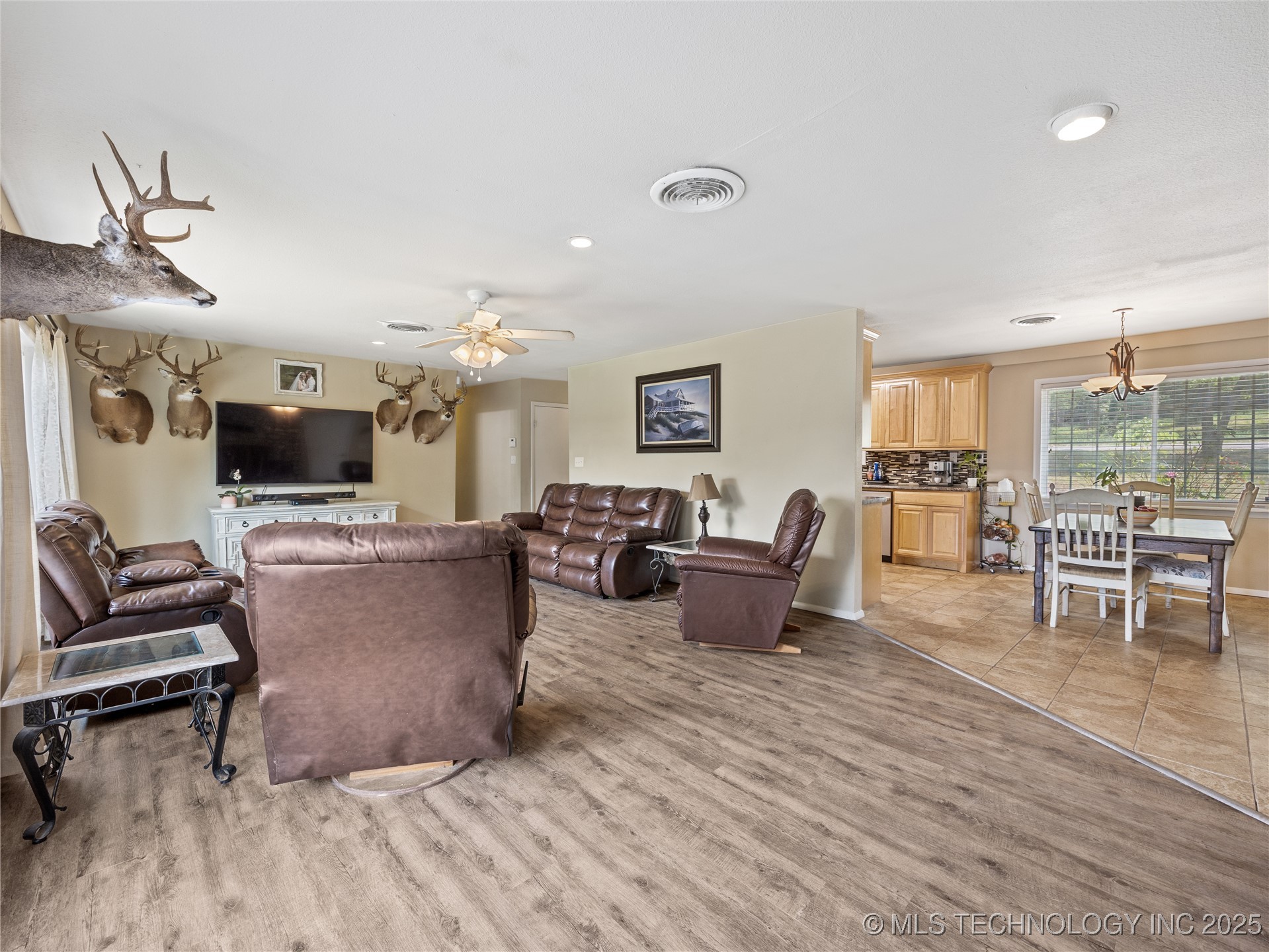 11971 E 400 Road