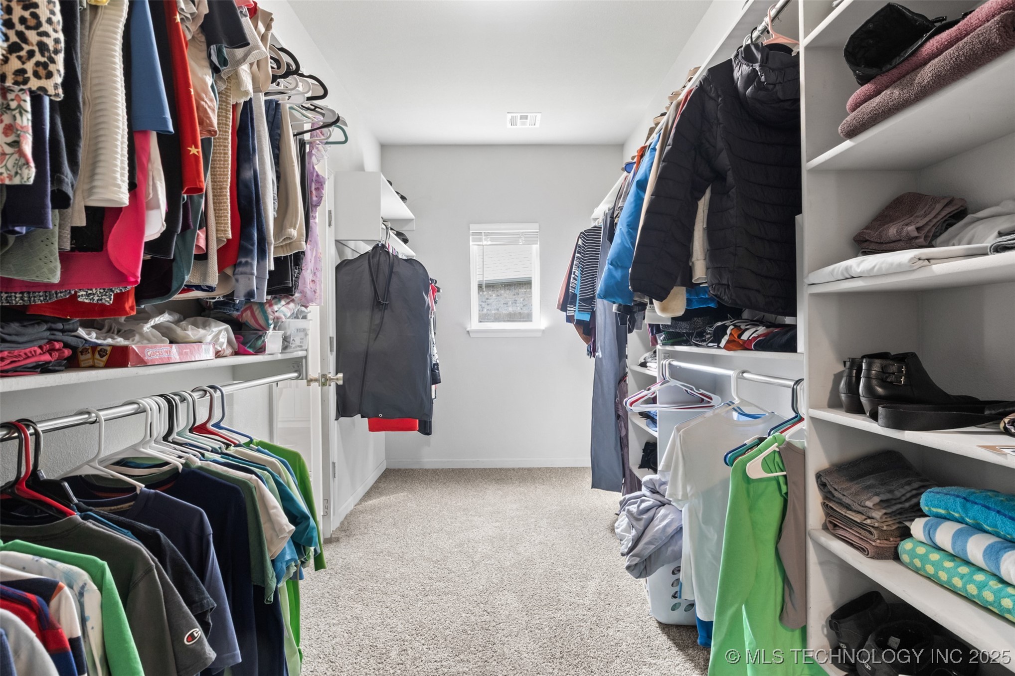 1607 E Roanoke Court