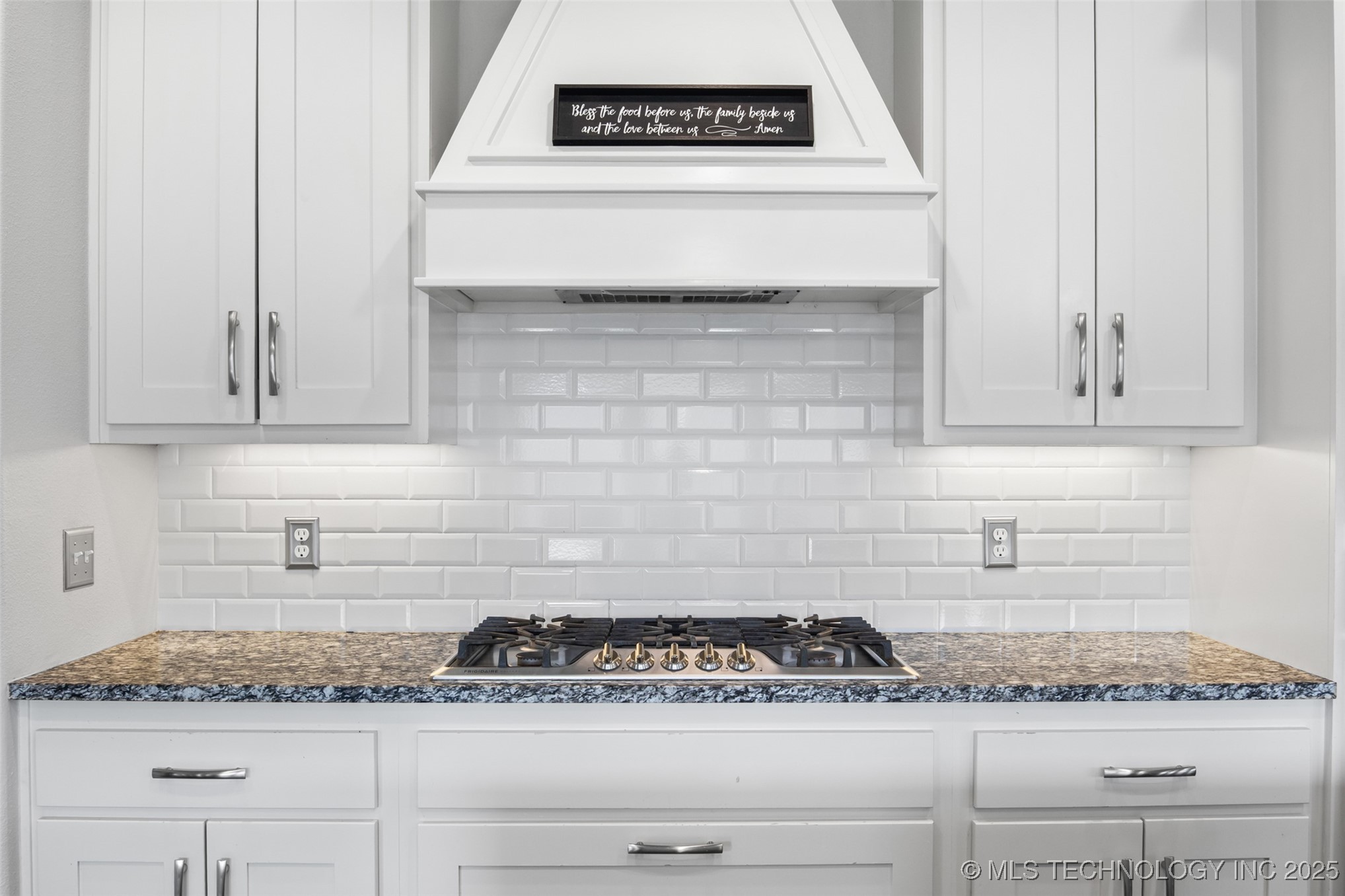 1607 E Roanoke Court