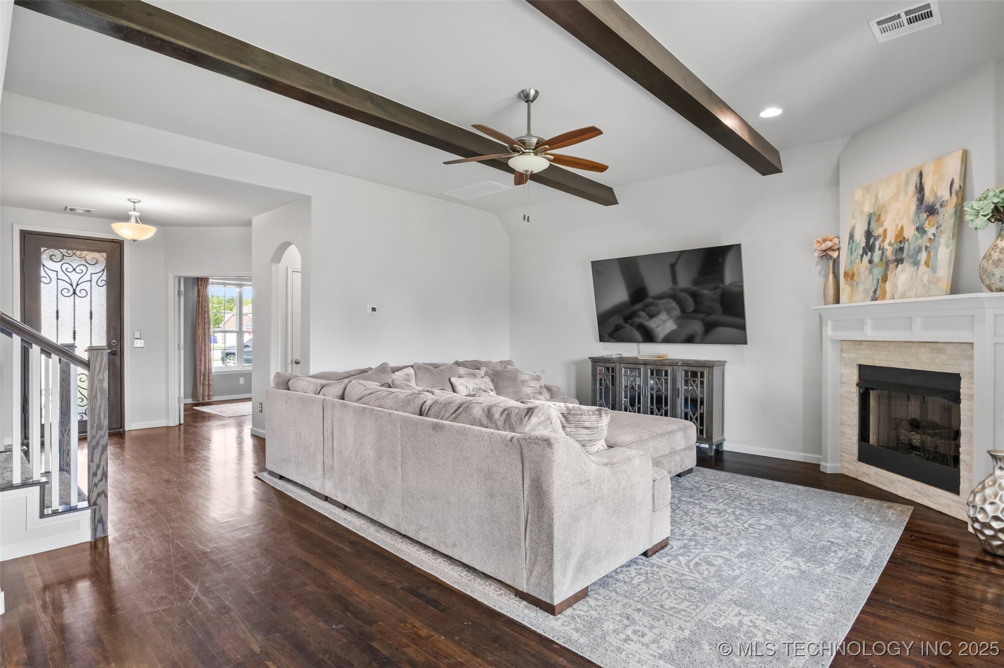 1607 E Roanoke Court