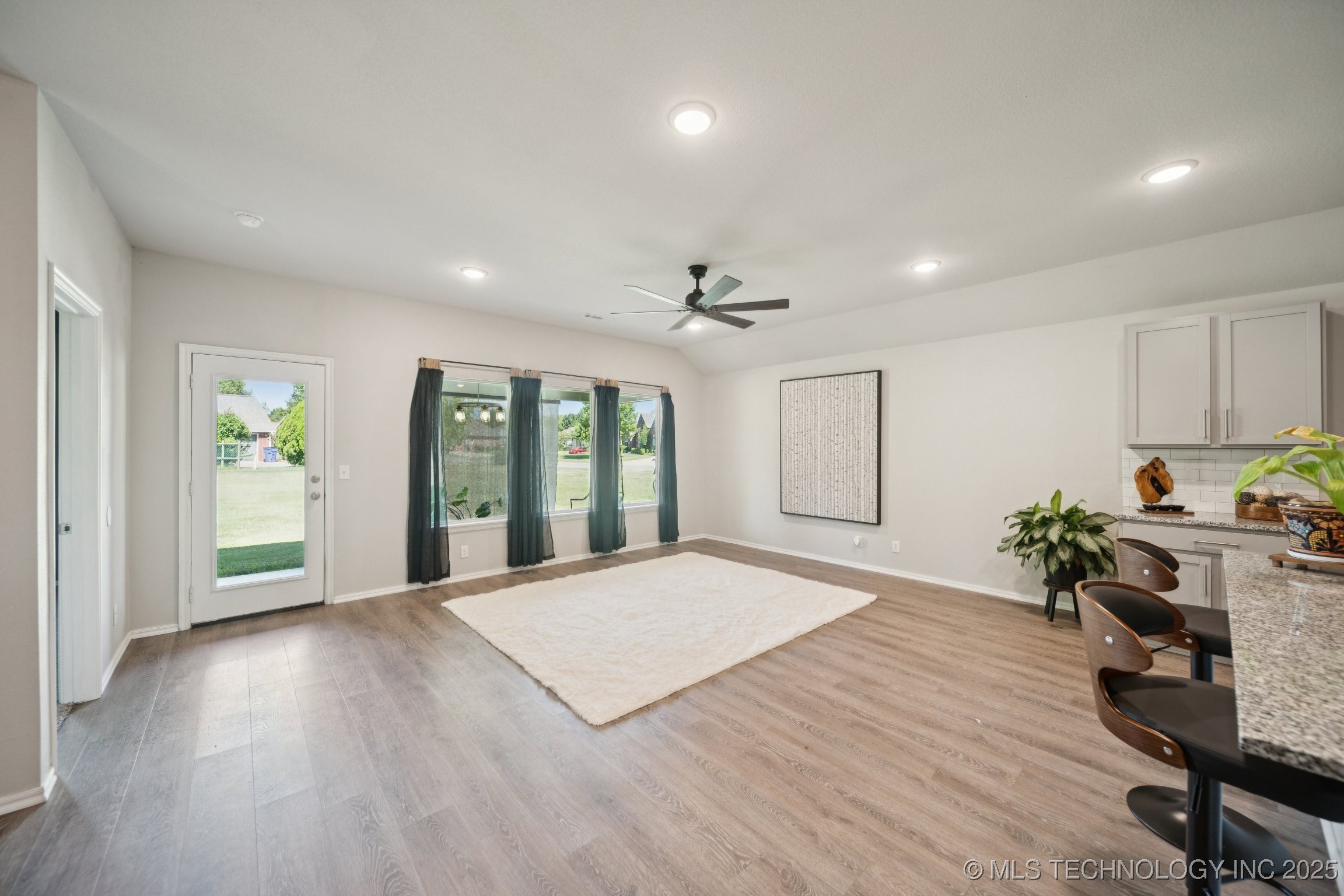 26550 Columbia Crest Drive