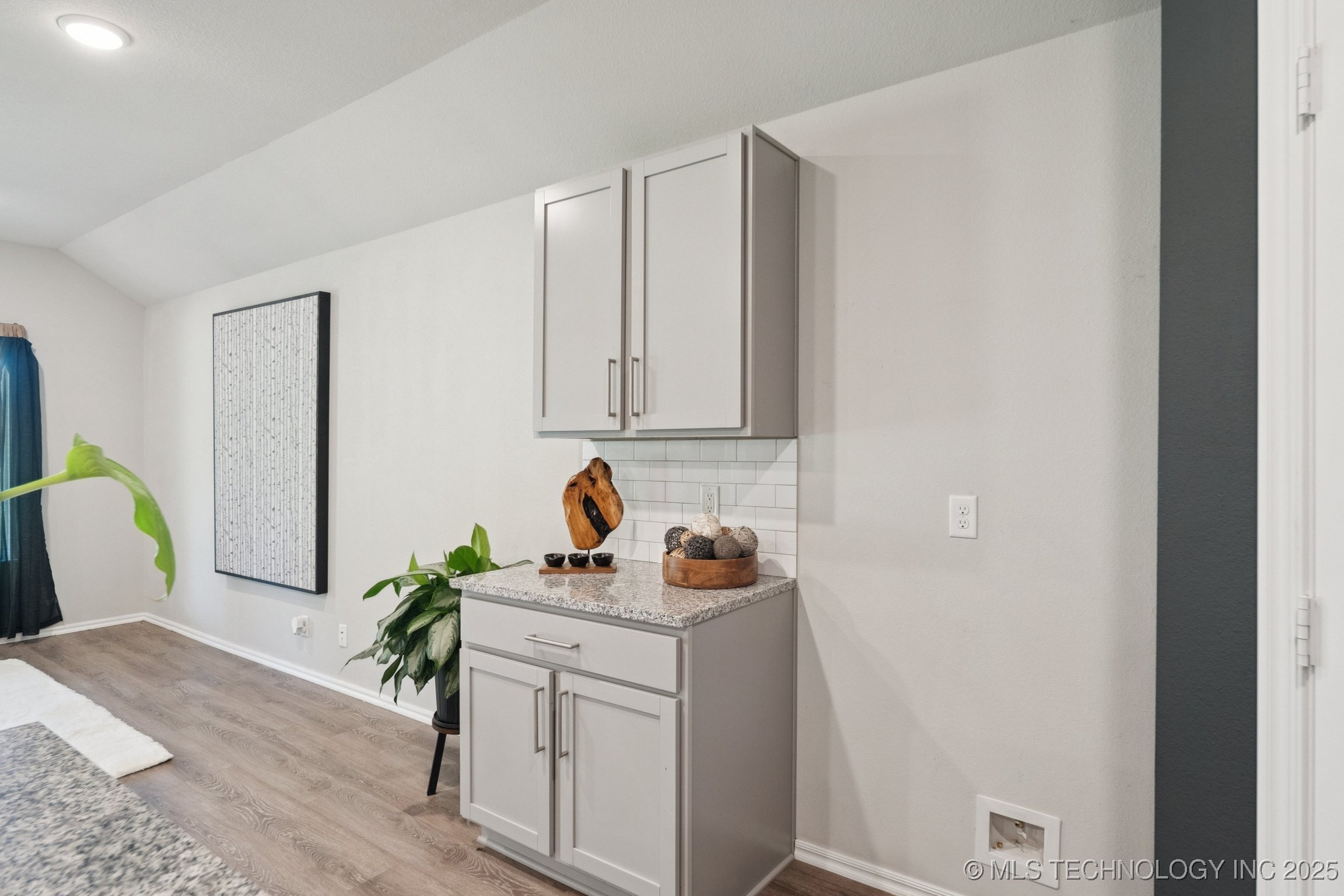 26550 Columbia Crest Drive