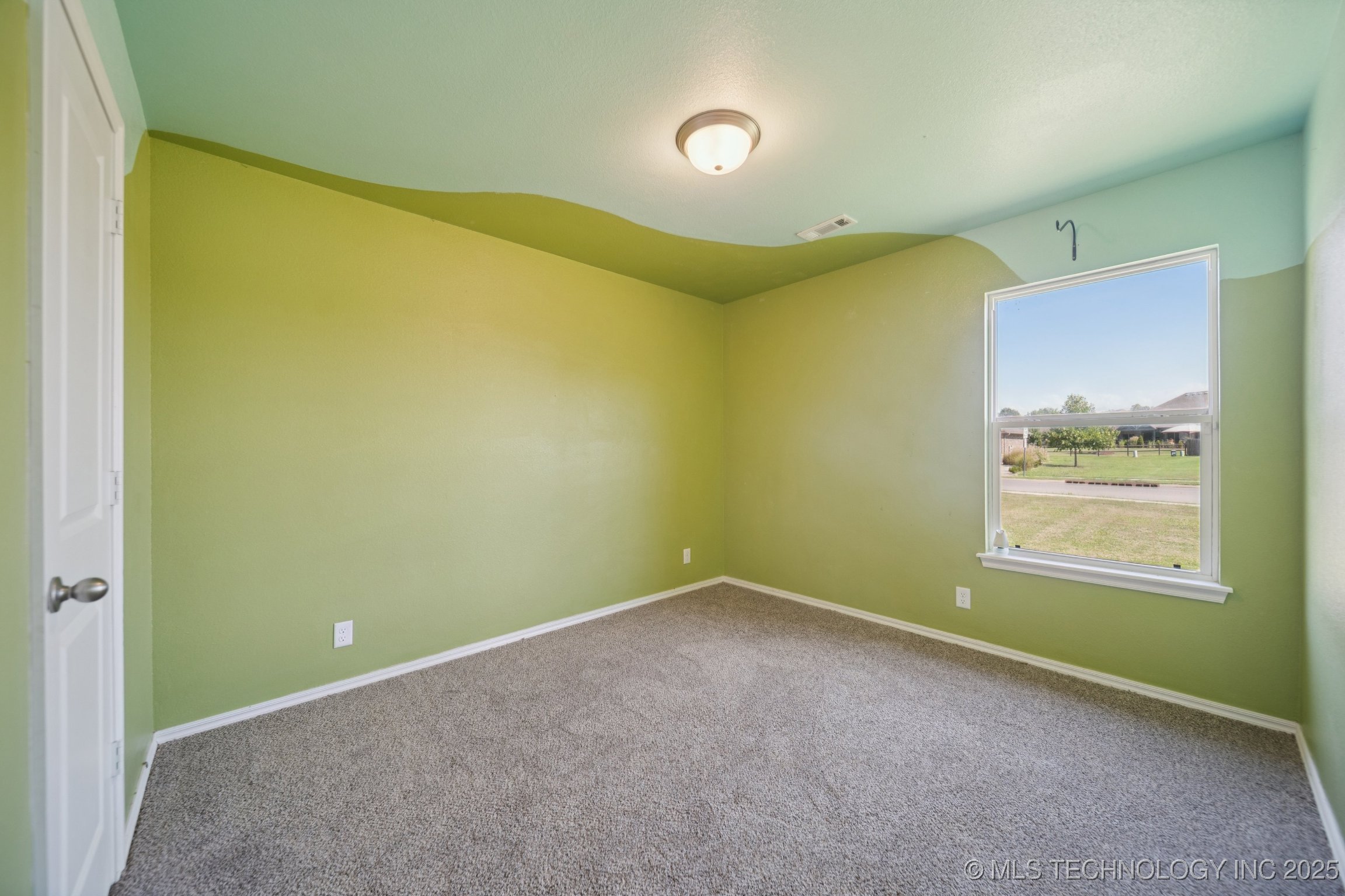 26550 Columbia Crest Drive