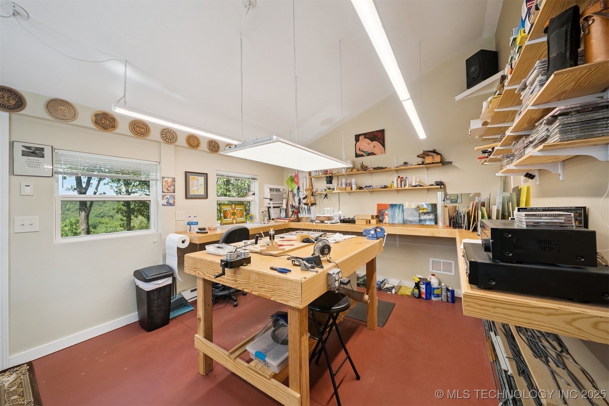 5955 N 86th Avenue