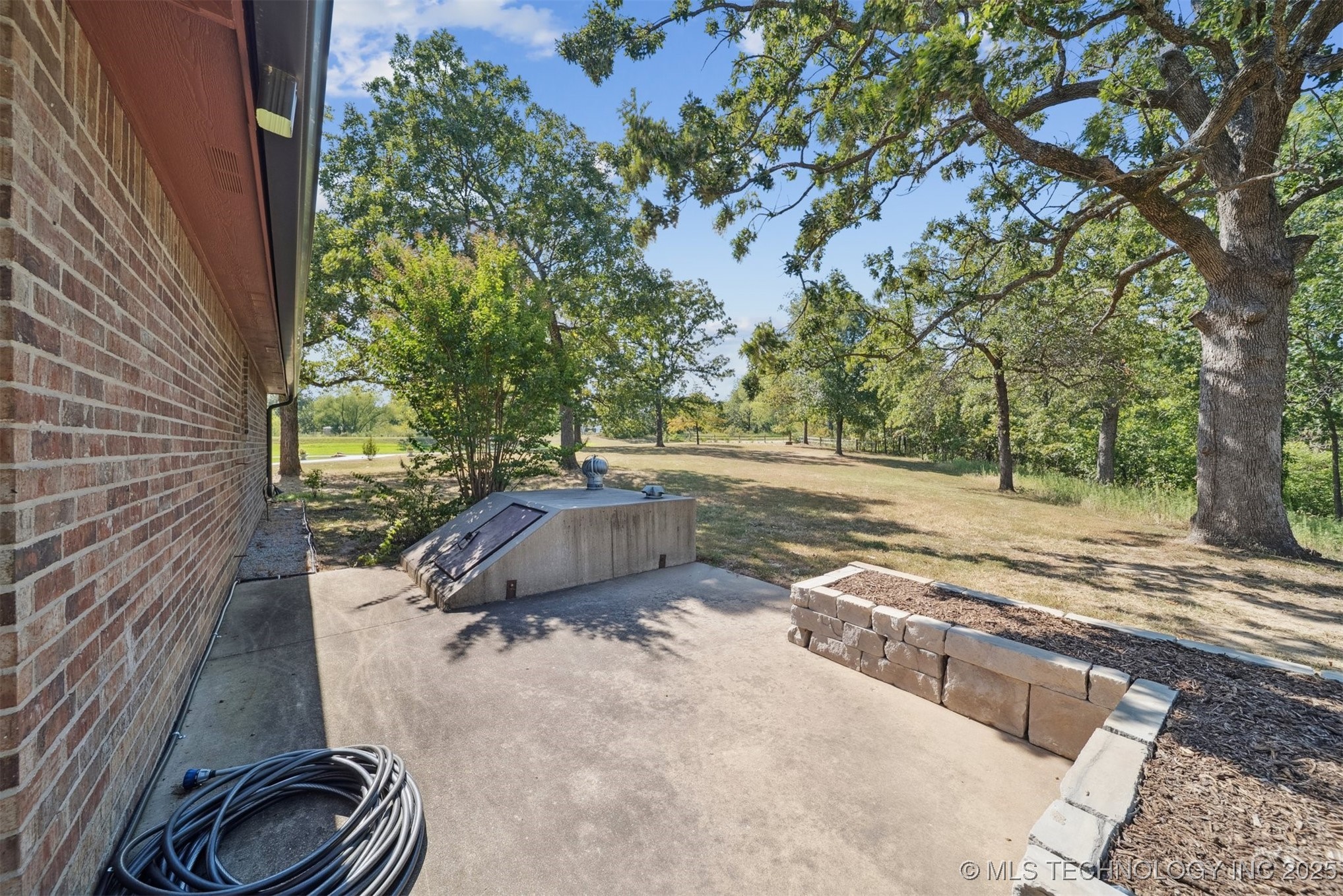 5955 N 86th Avenue