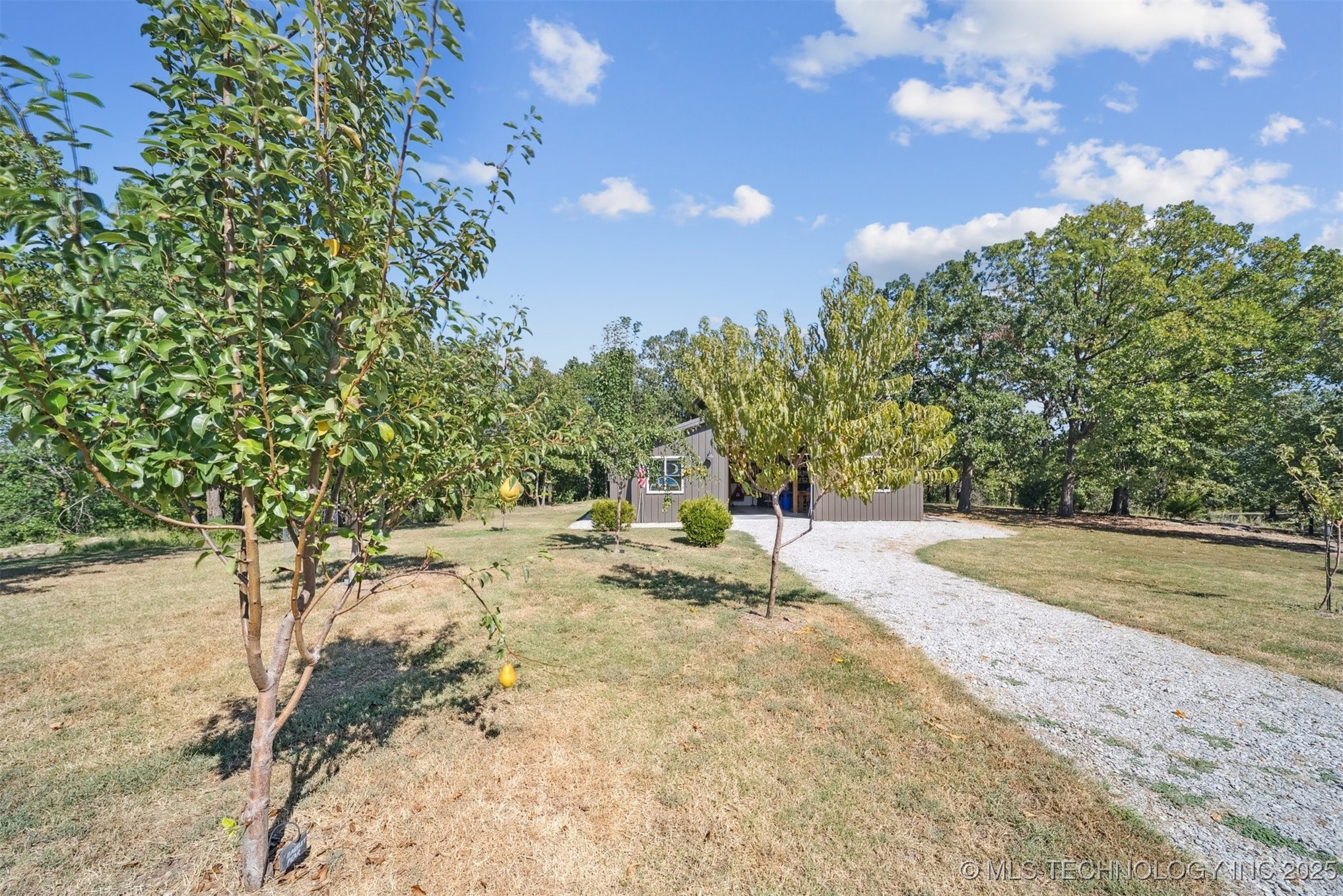 5955 N 86th Avenue