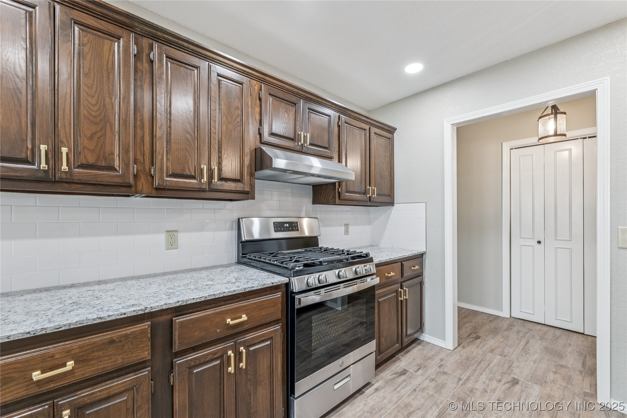 1112 W 20th Street