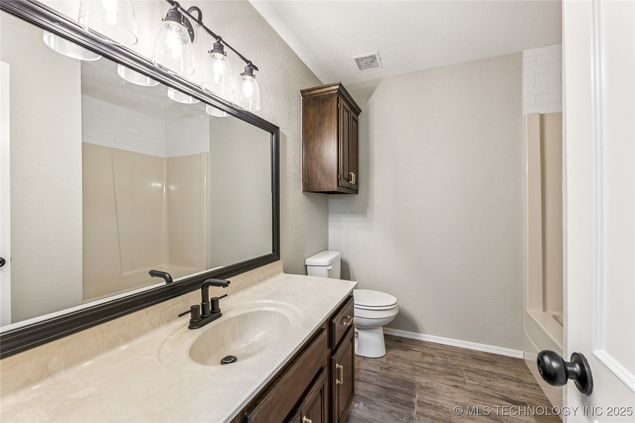 1112 W 20th Street