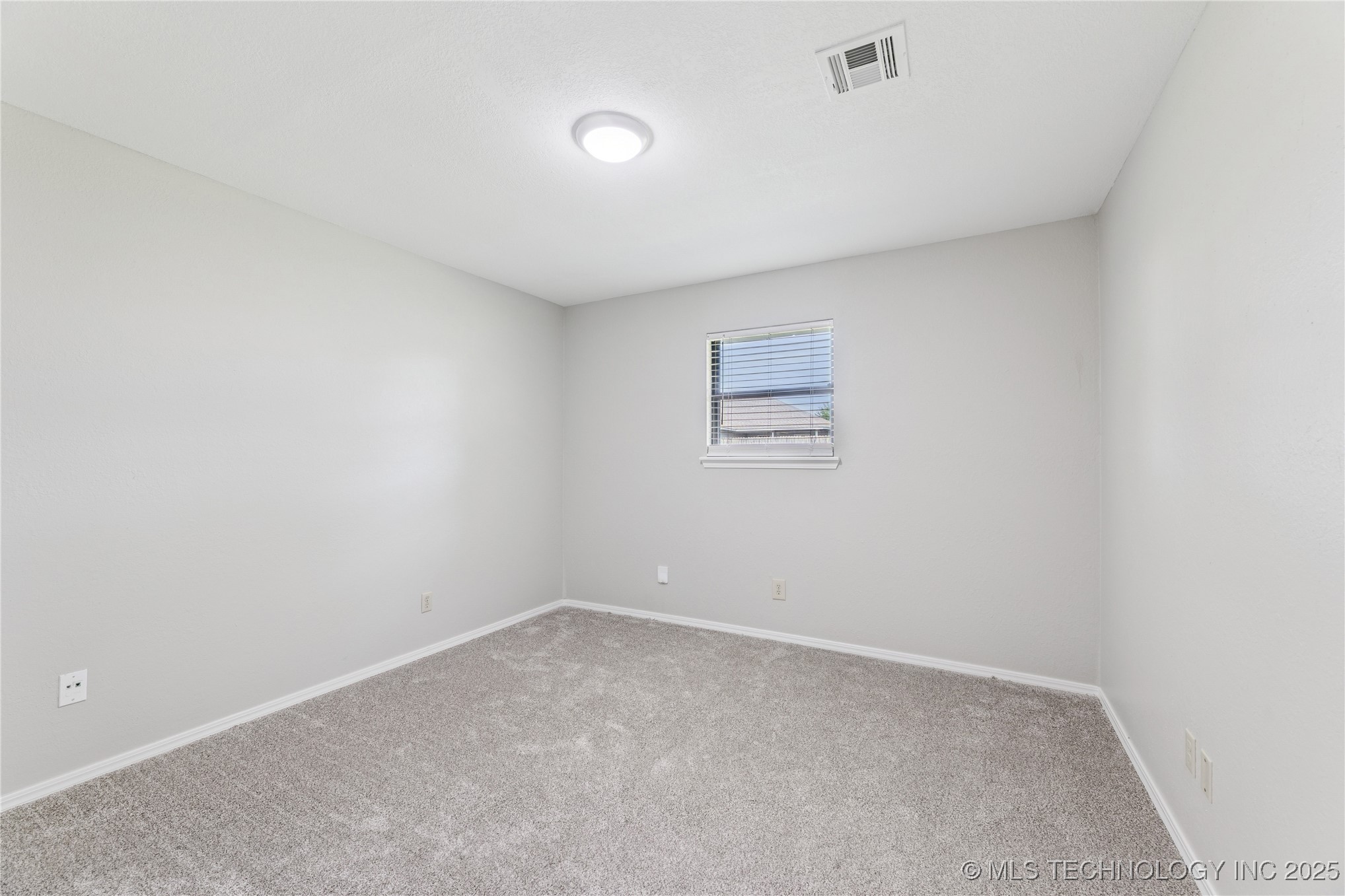 1112 W 20th Street