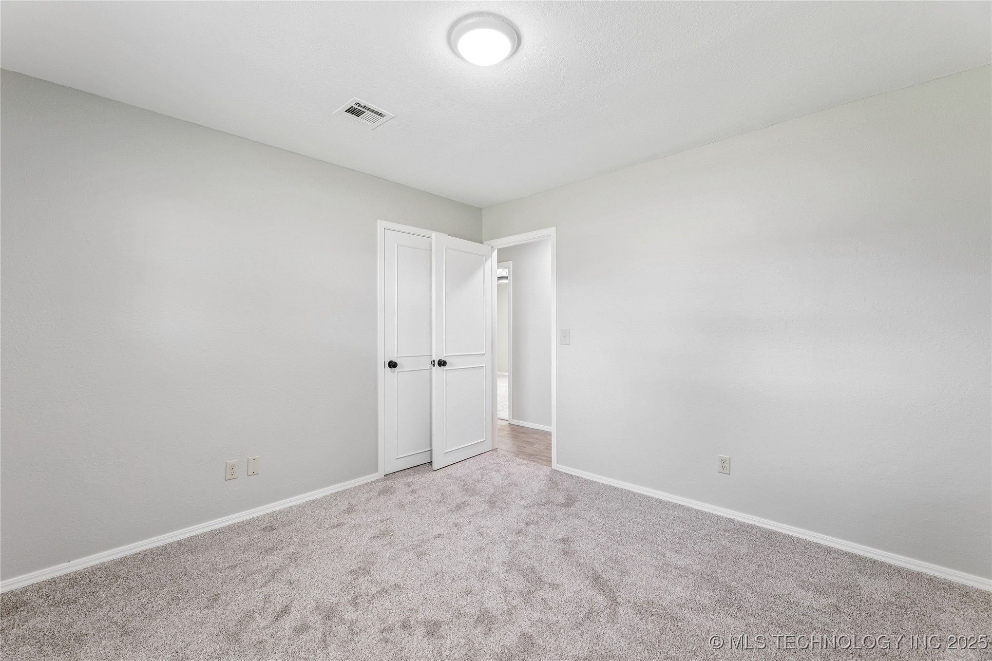 1112 W 20th Street