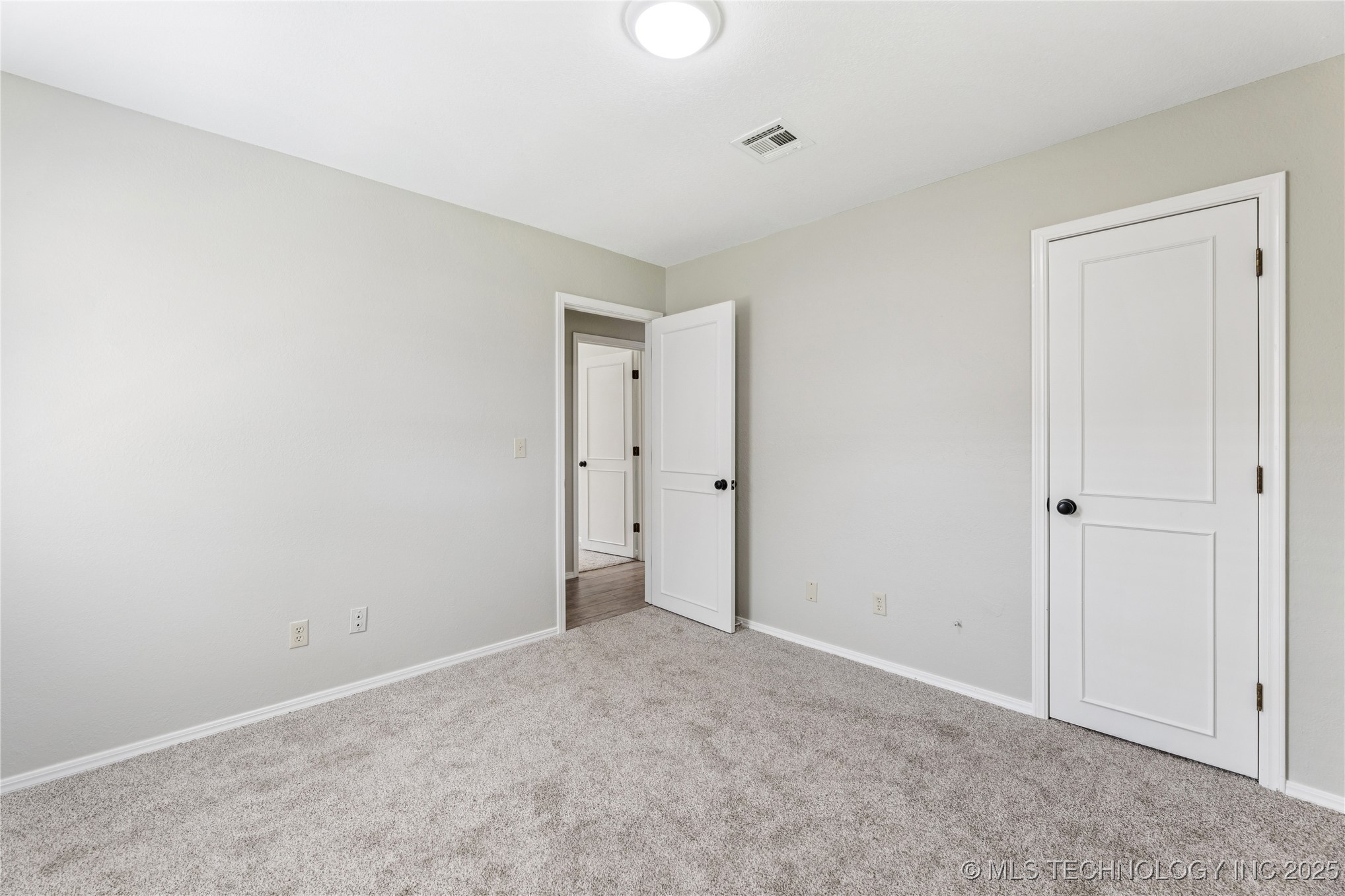 1112 W 20th Street