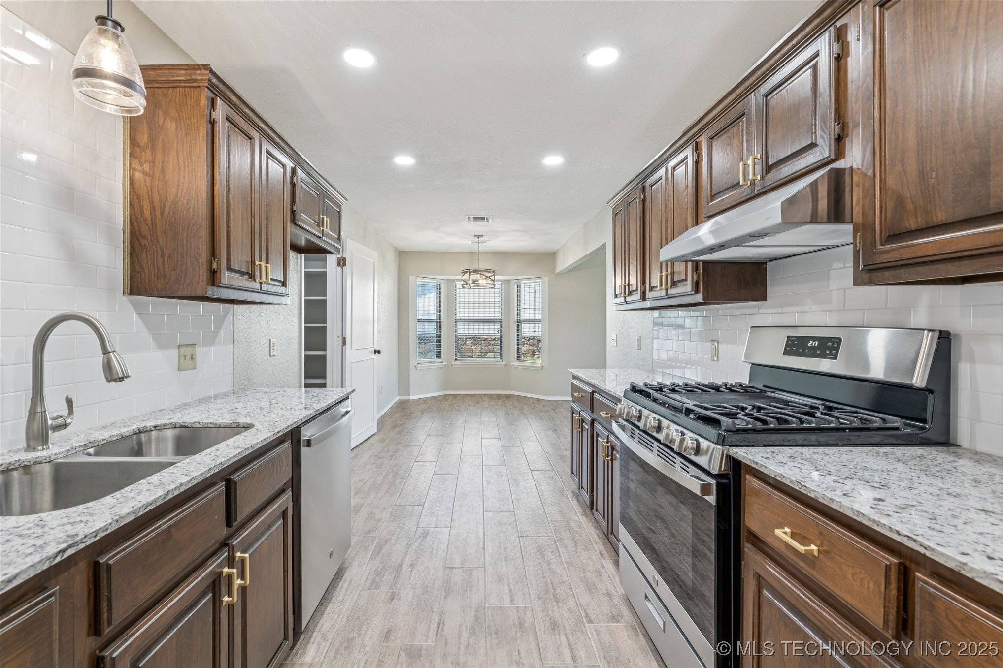 1112 W 20th Street