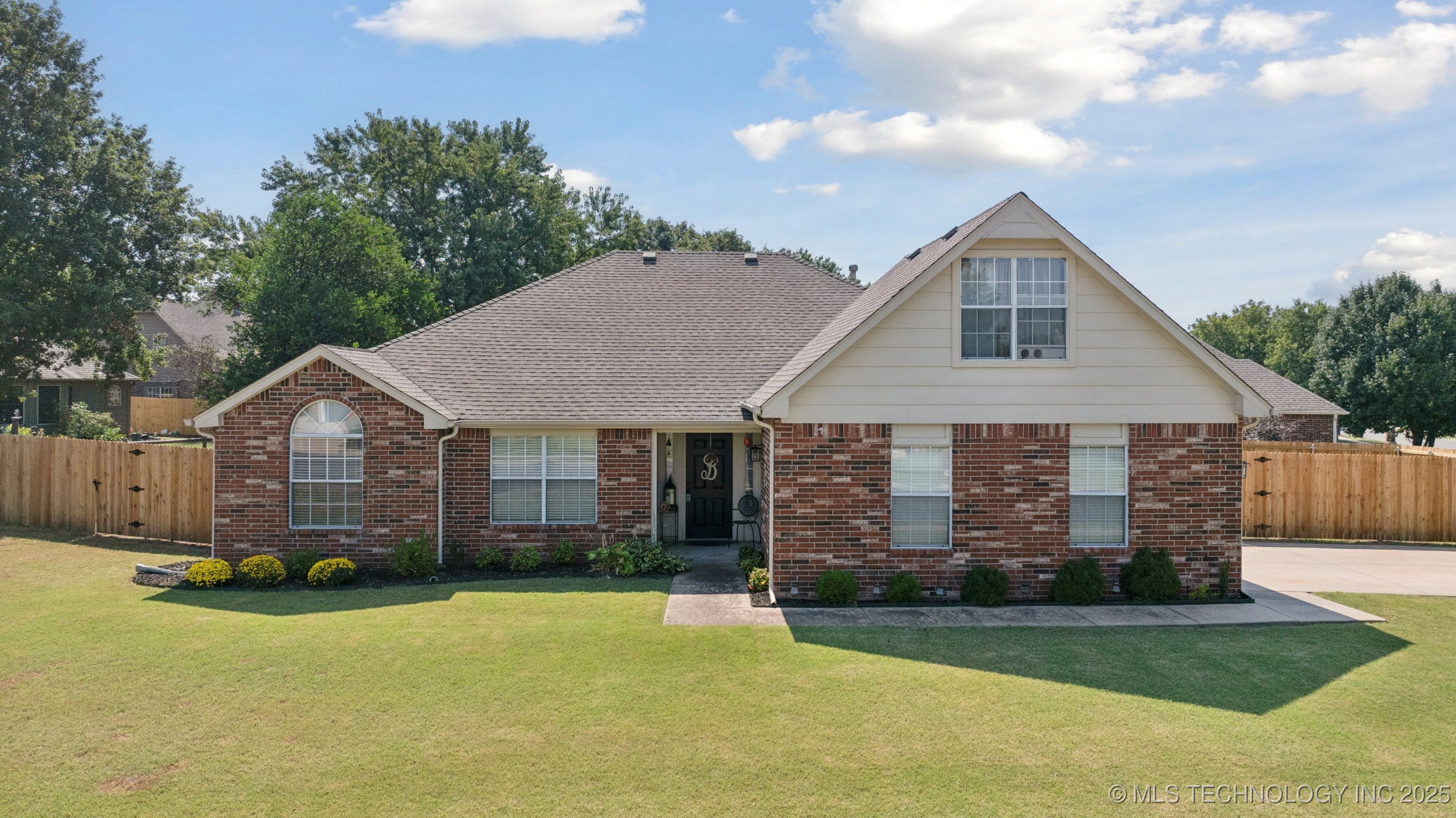 9911 N 116th East Avenue