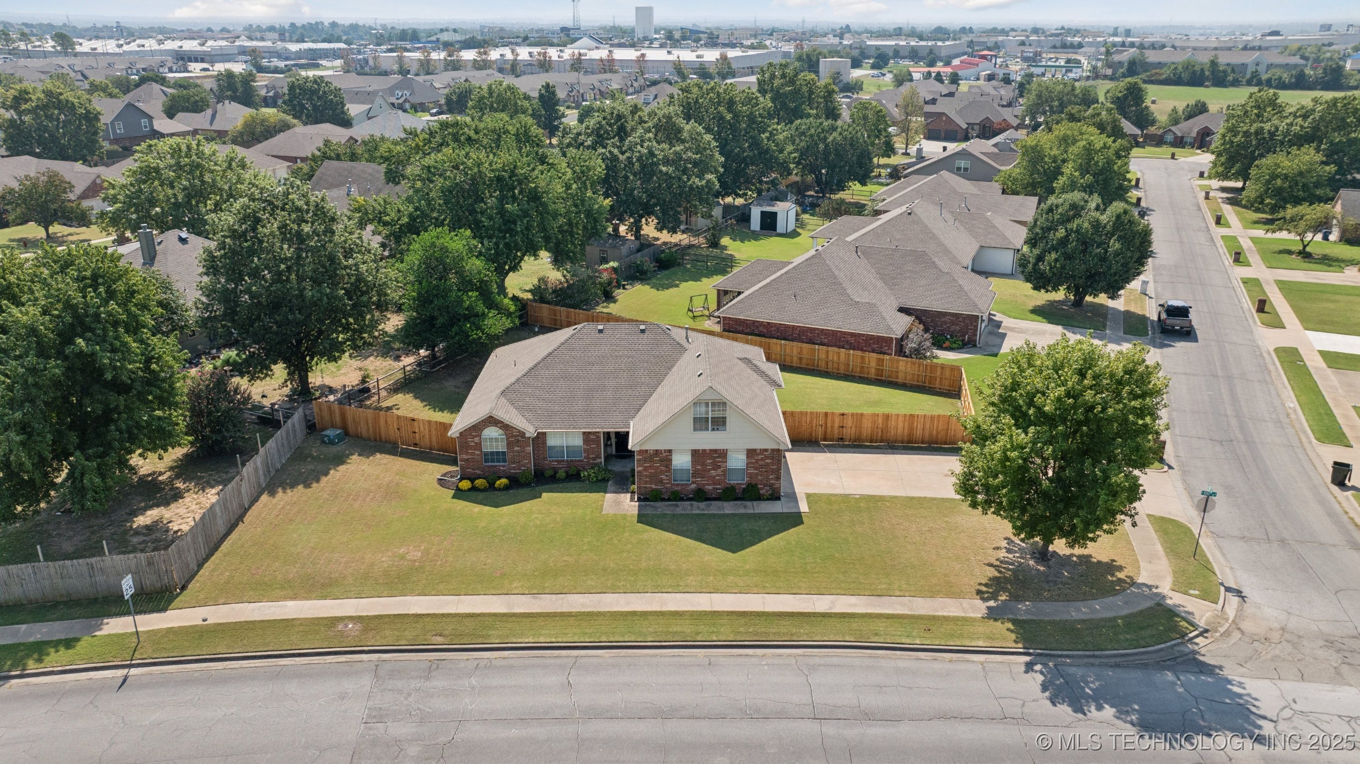 9911 N 116th East Avenue