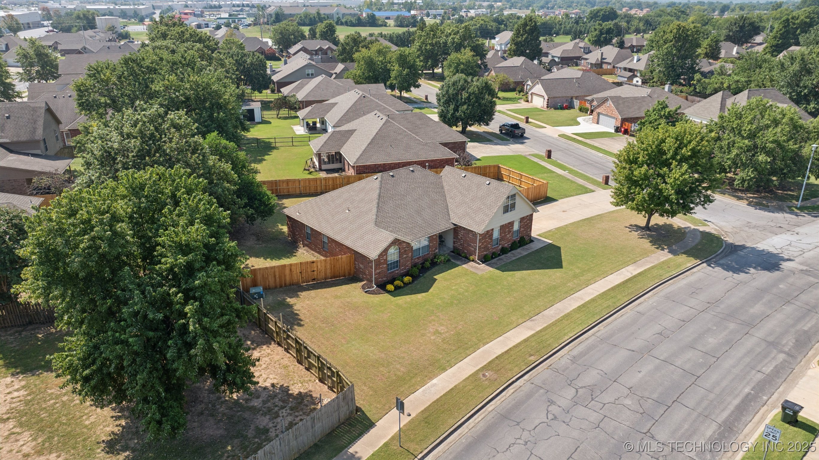 9911 N 116th East Avenue