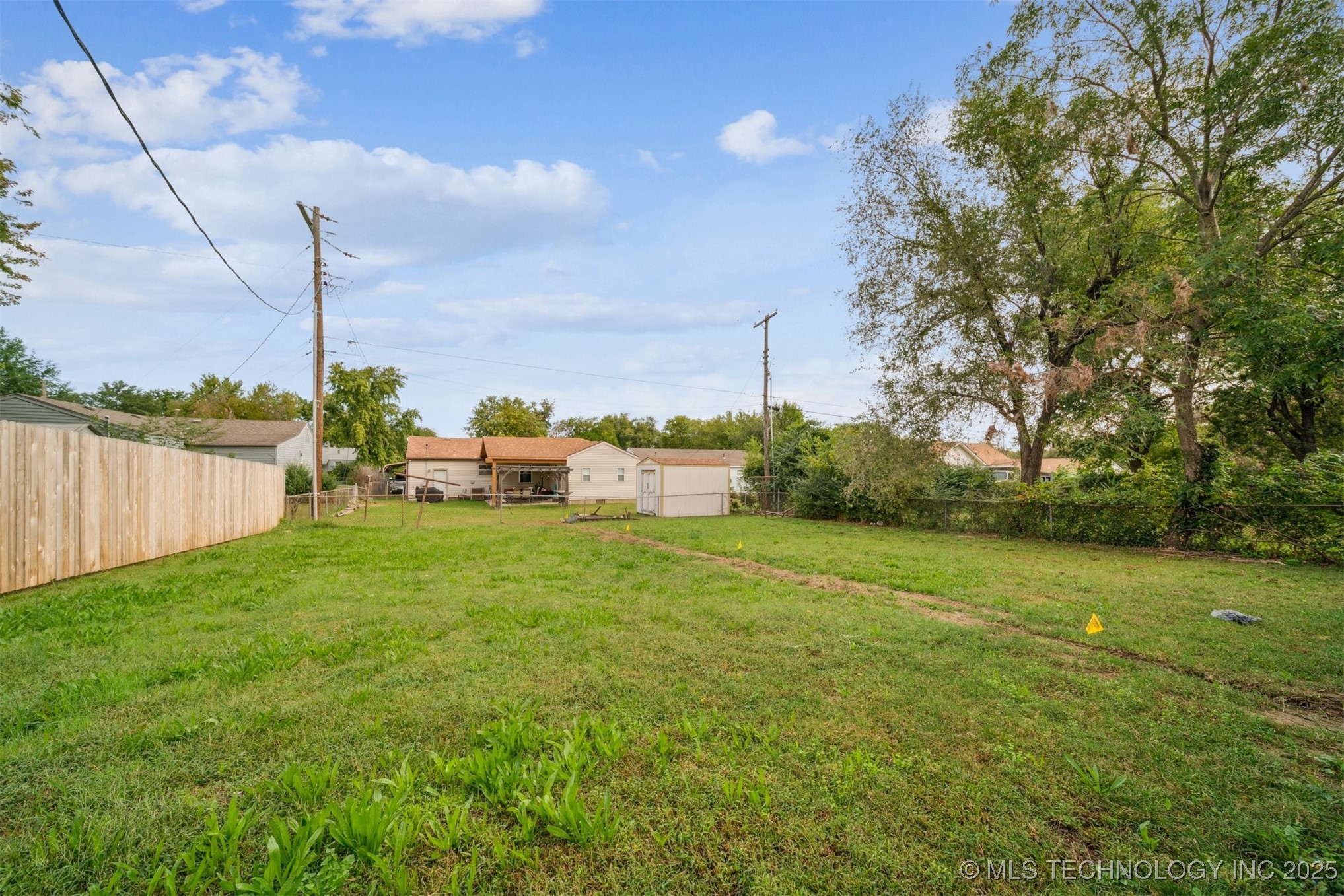 509 E 48th Place N