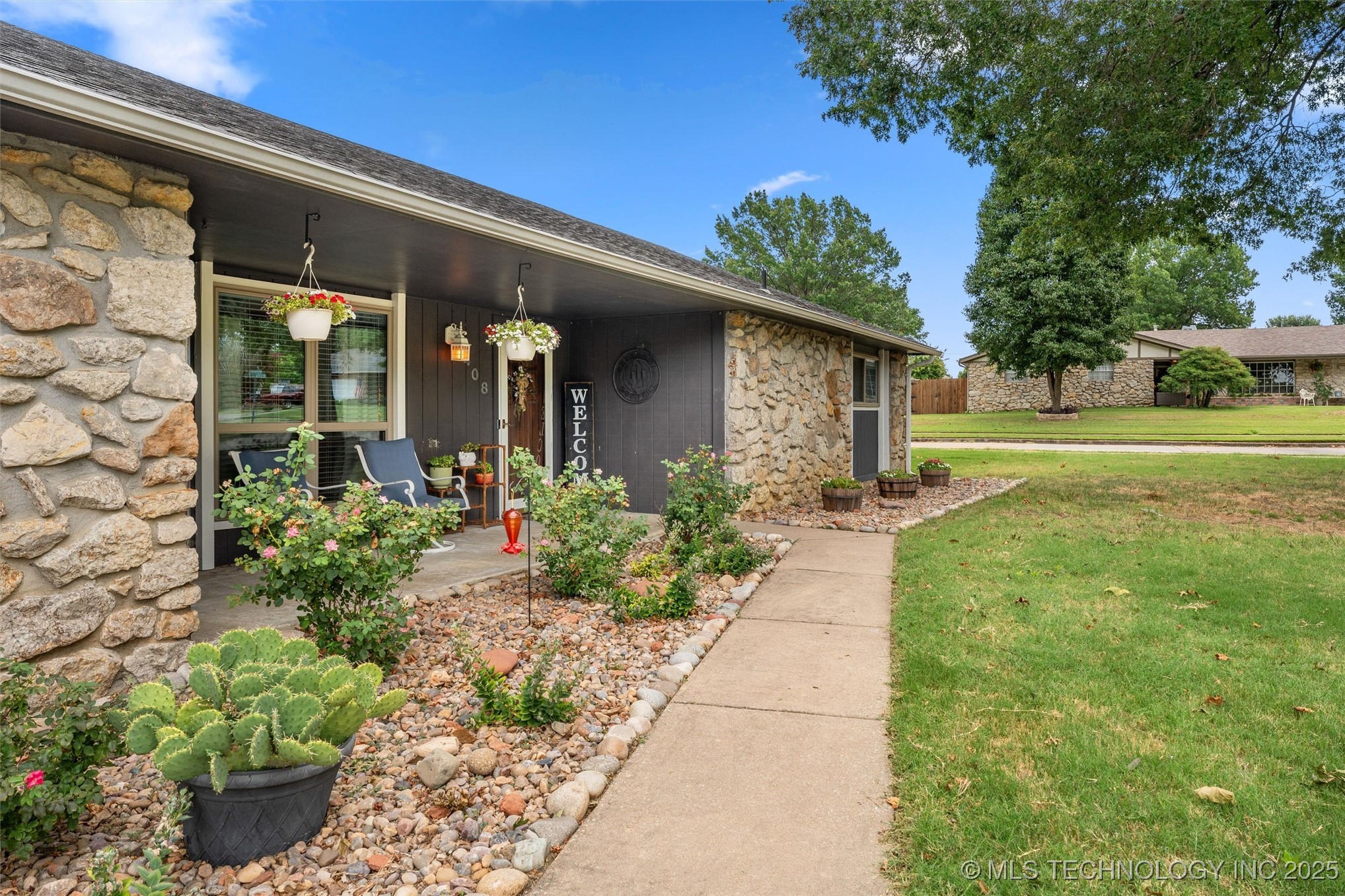 1408 Meadowcrest Court