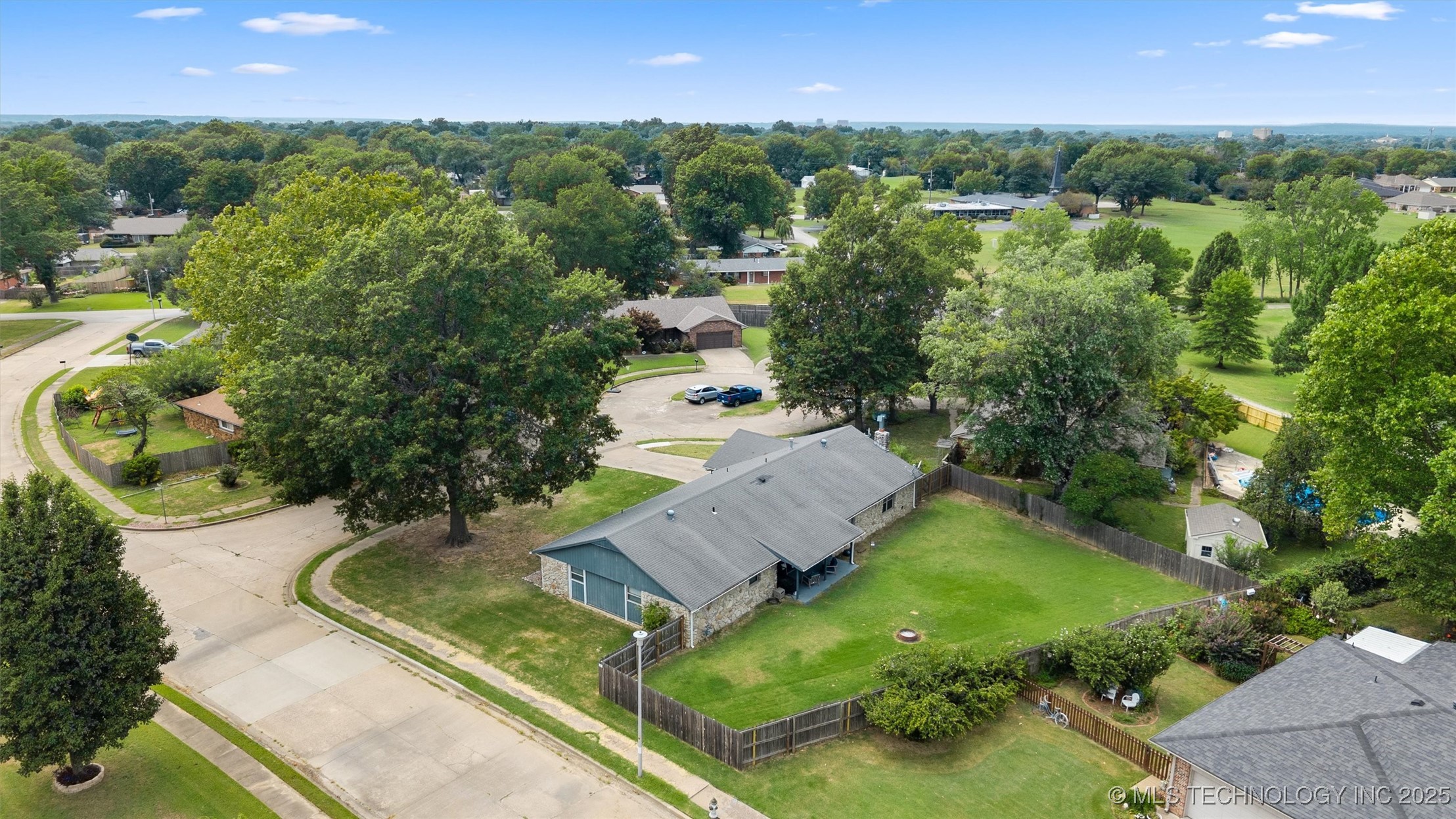 1408 Meadowcrest Court