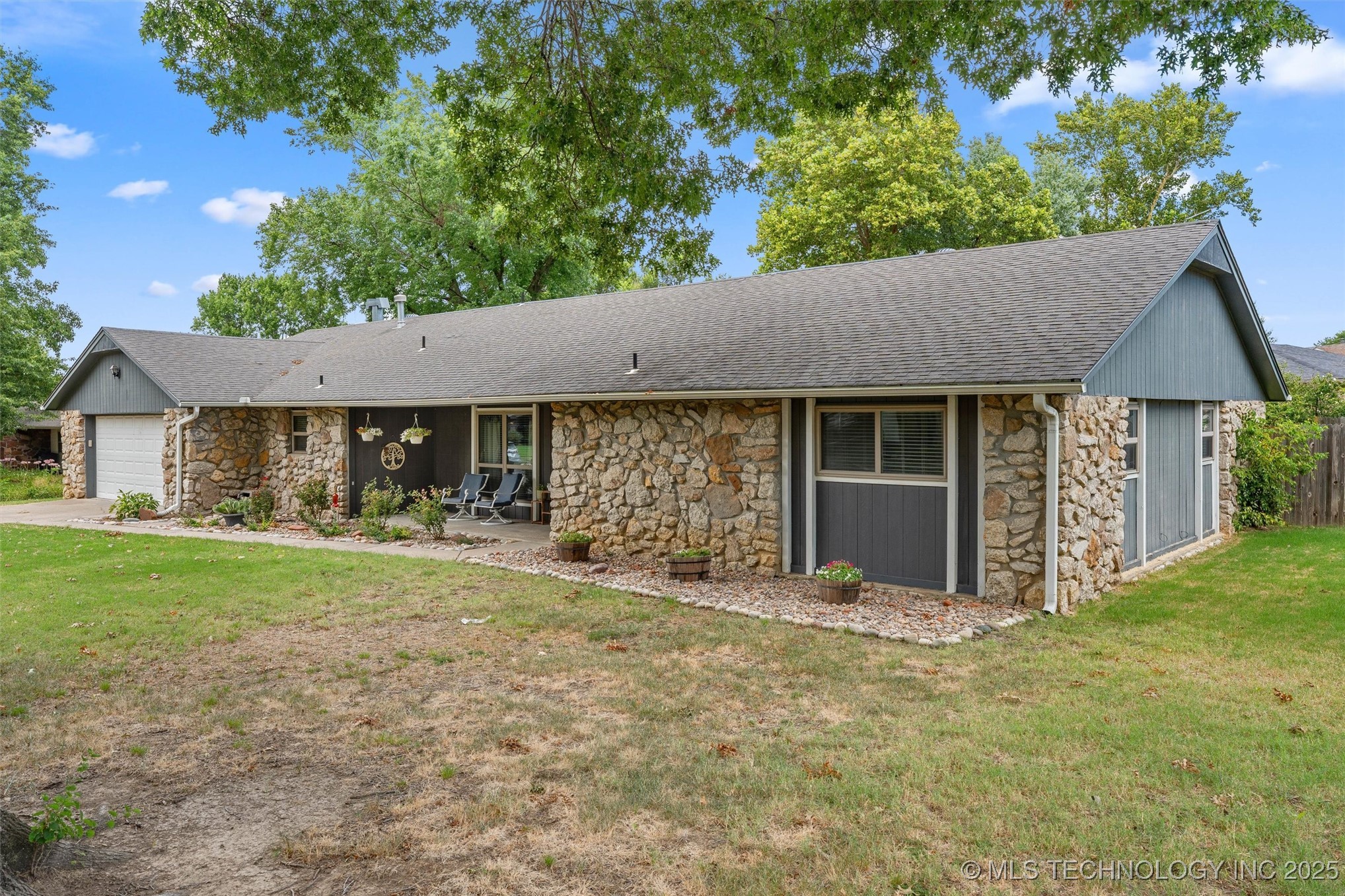 1408 Meadowcrest Court