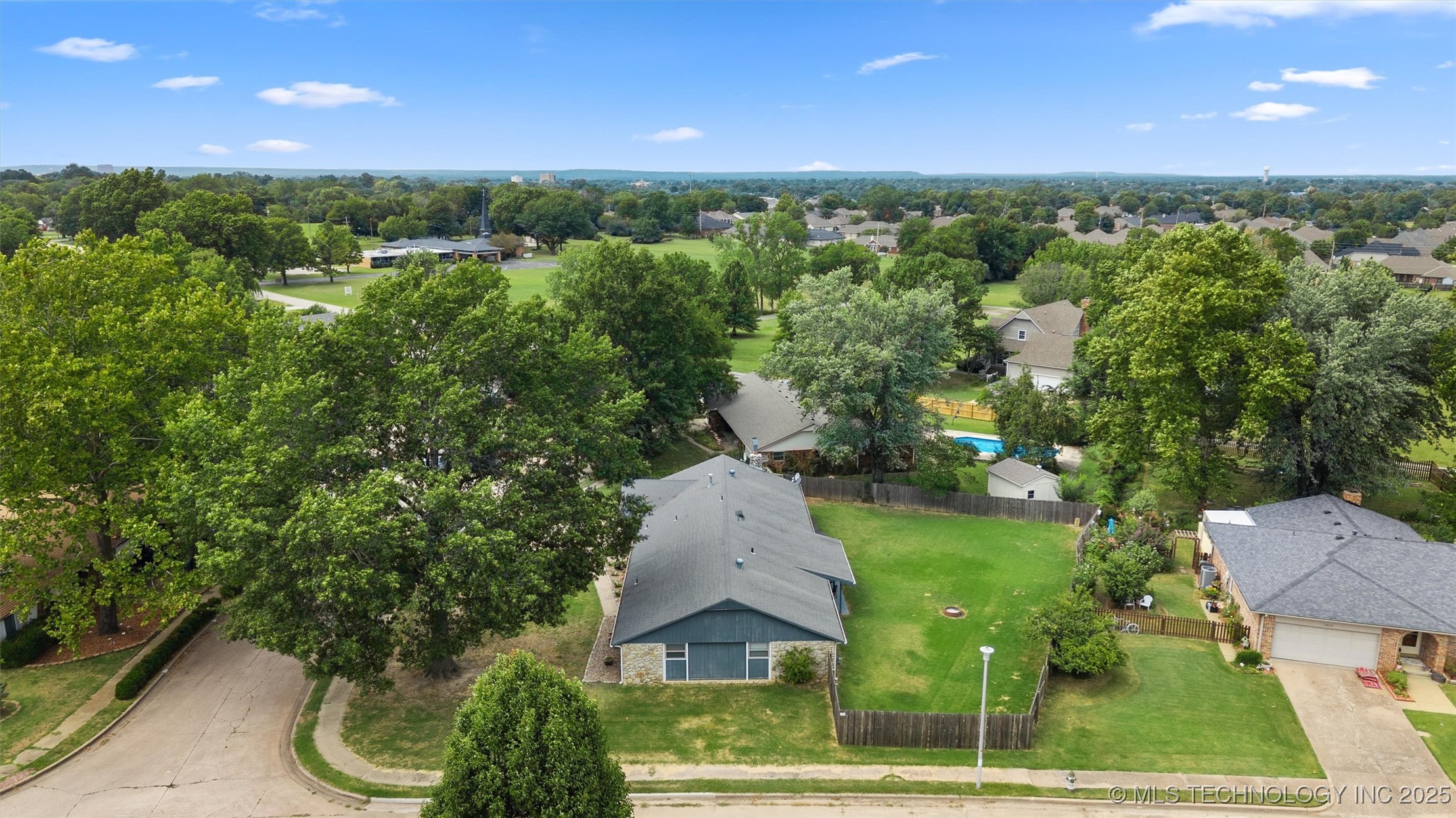 1408 Meadowcrest Court