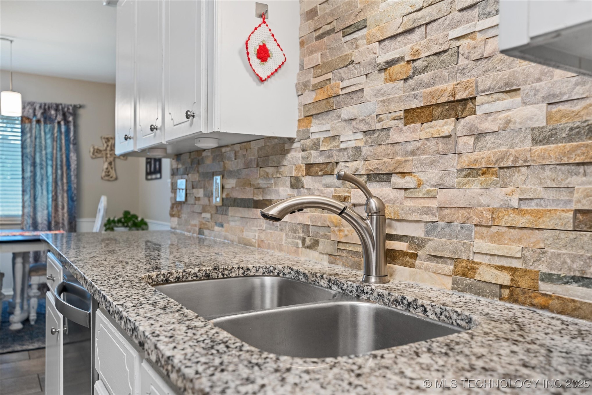 1408 Meadowcrest Court