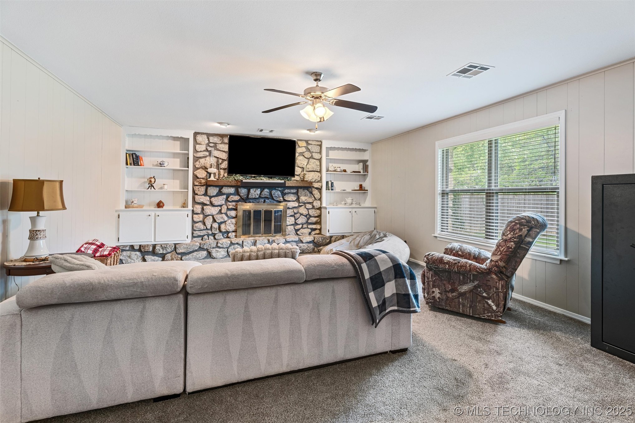 1408 Meadowcrest Court