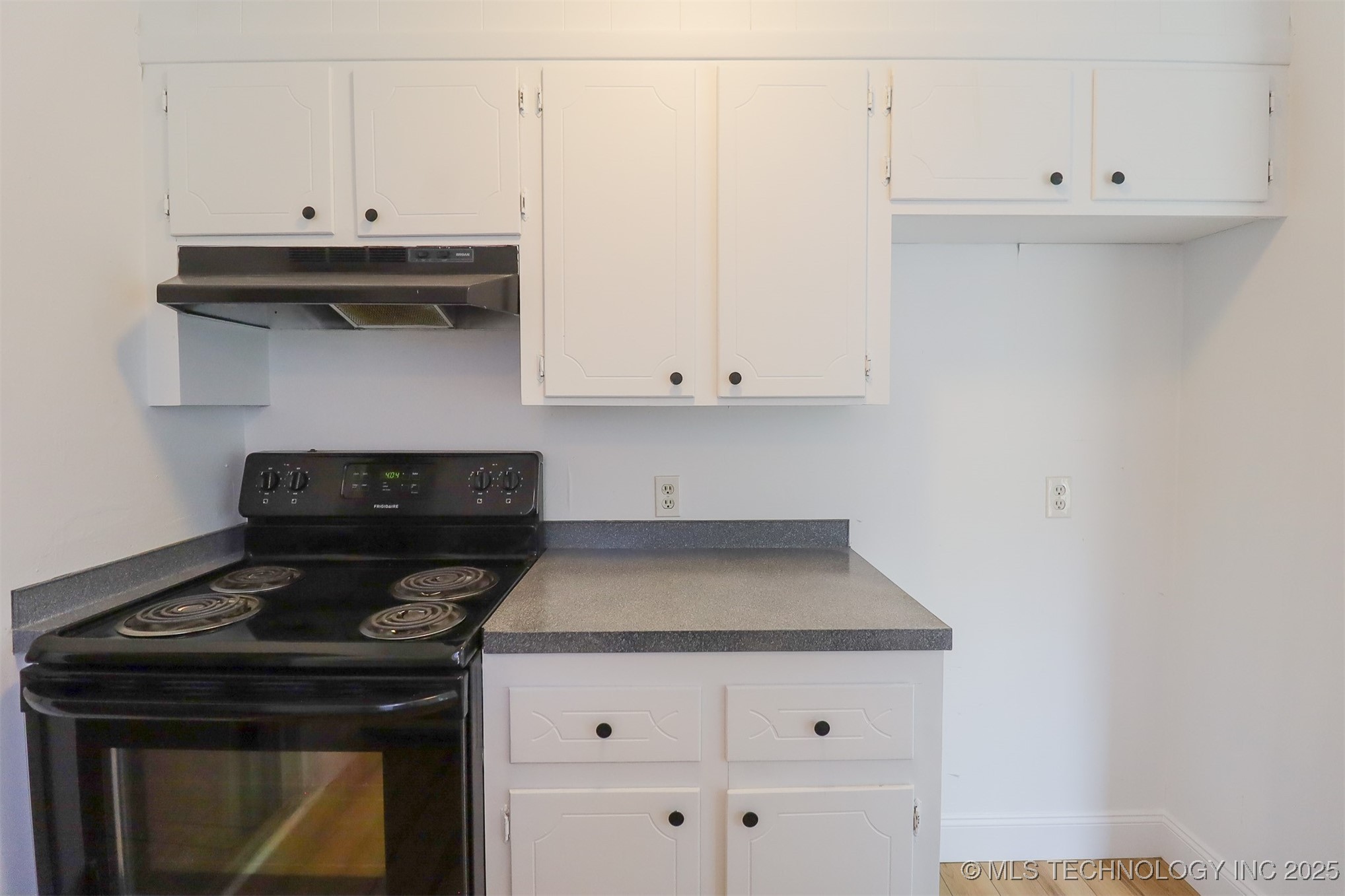 1119 N Kansas Avenue