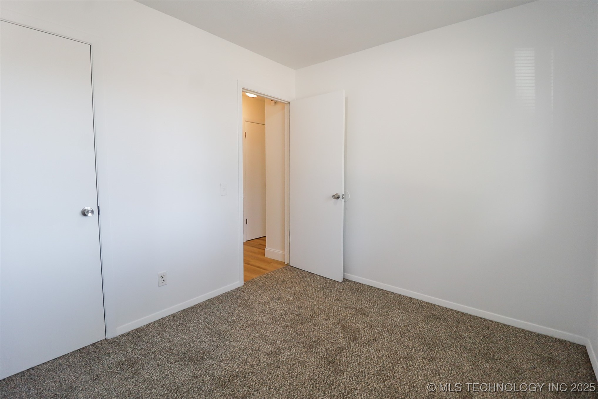 1119 N Kansas Avenue