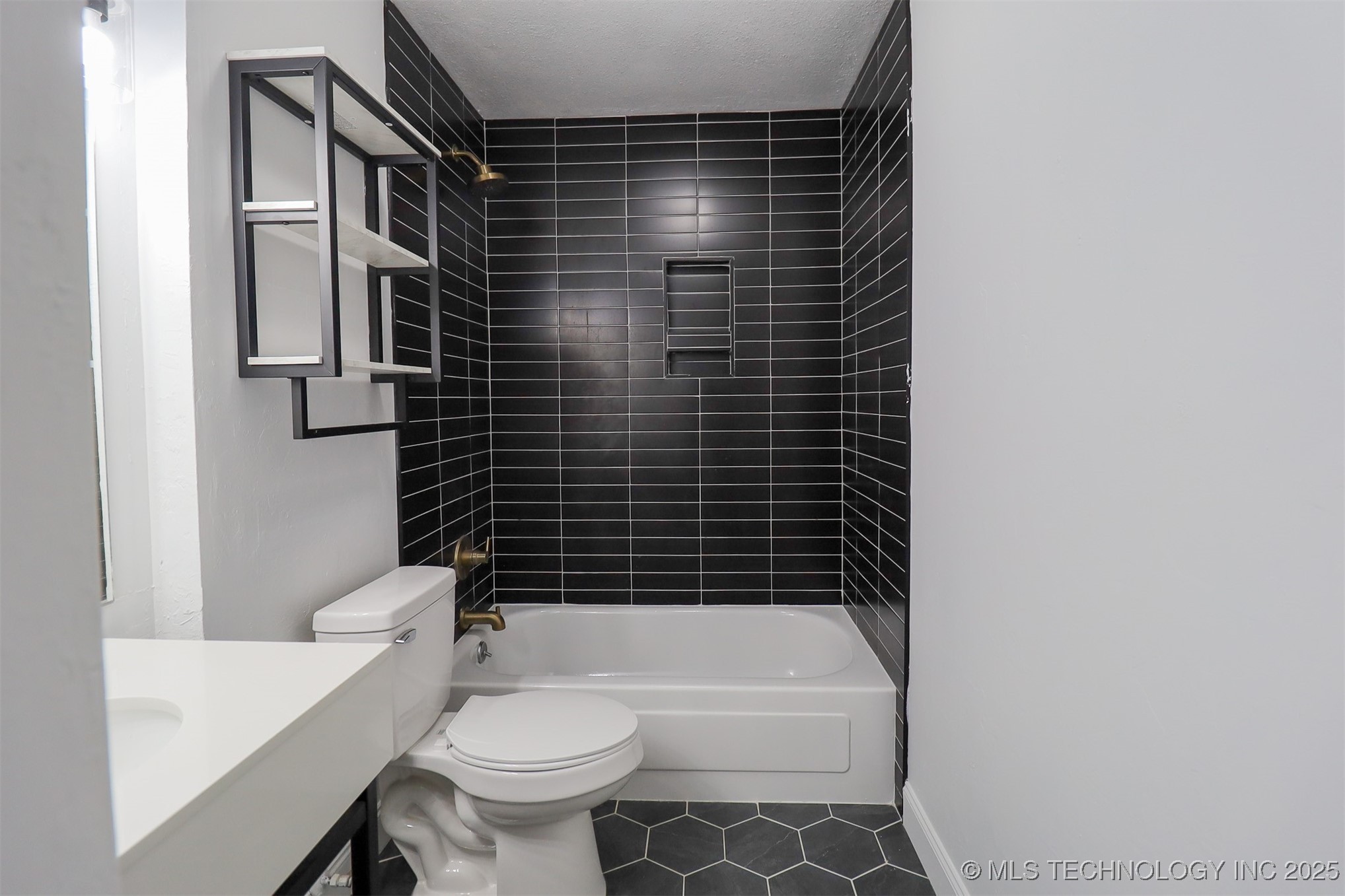 1119 N Kansas Avenue