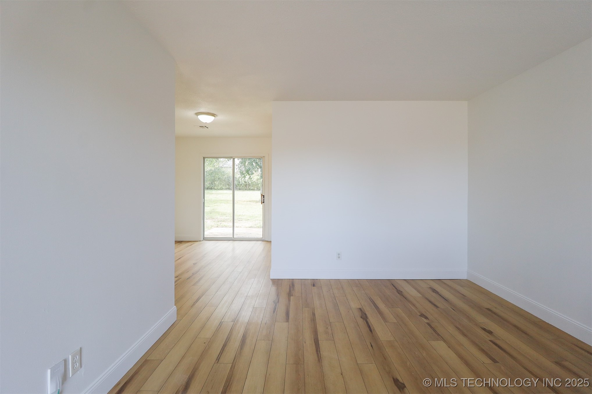 1119 N Kansas Avenue