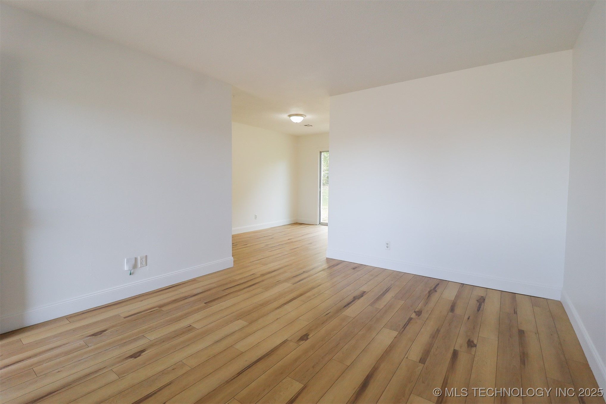 1119 N Kansas Avenue