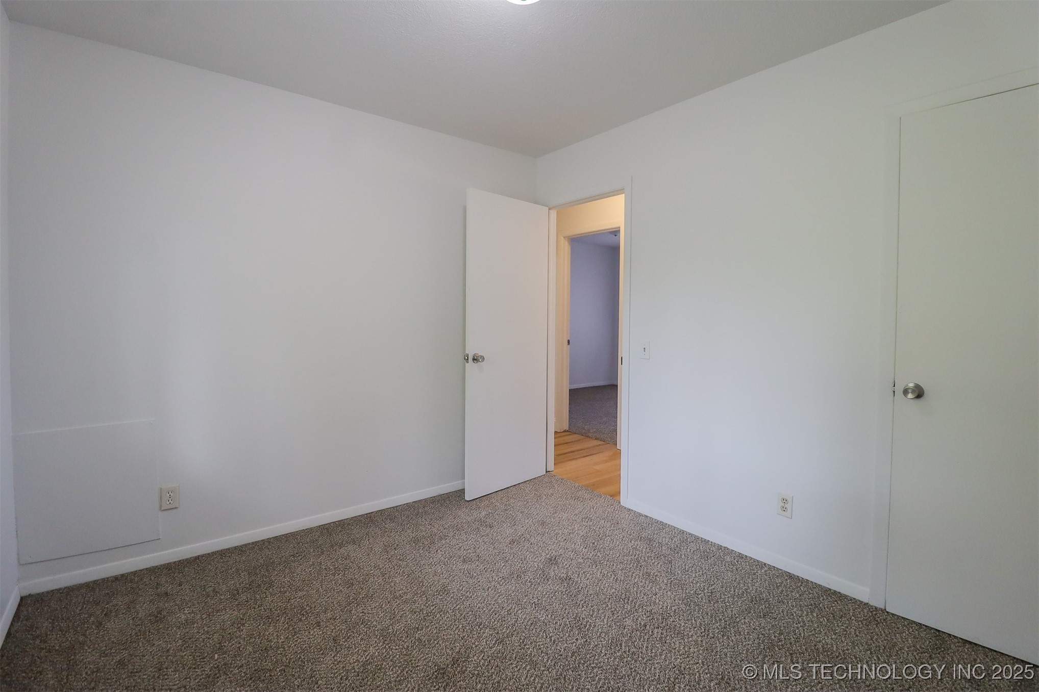 1119 N Kansas Avenue