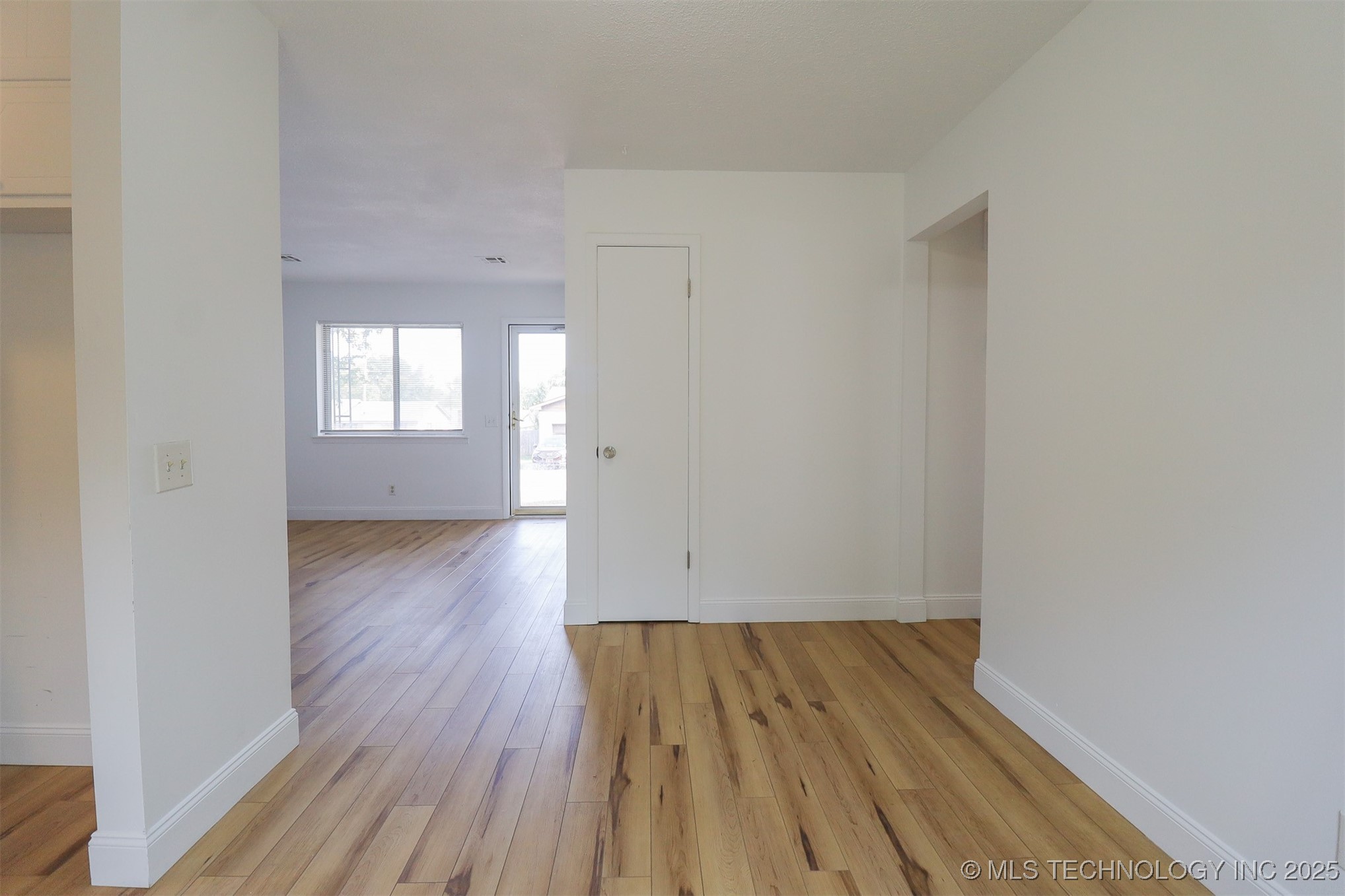 1119 N Kansas Avenue