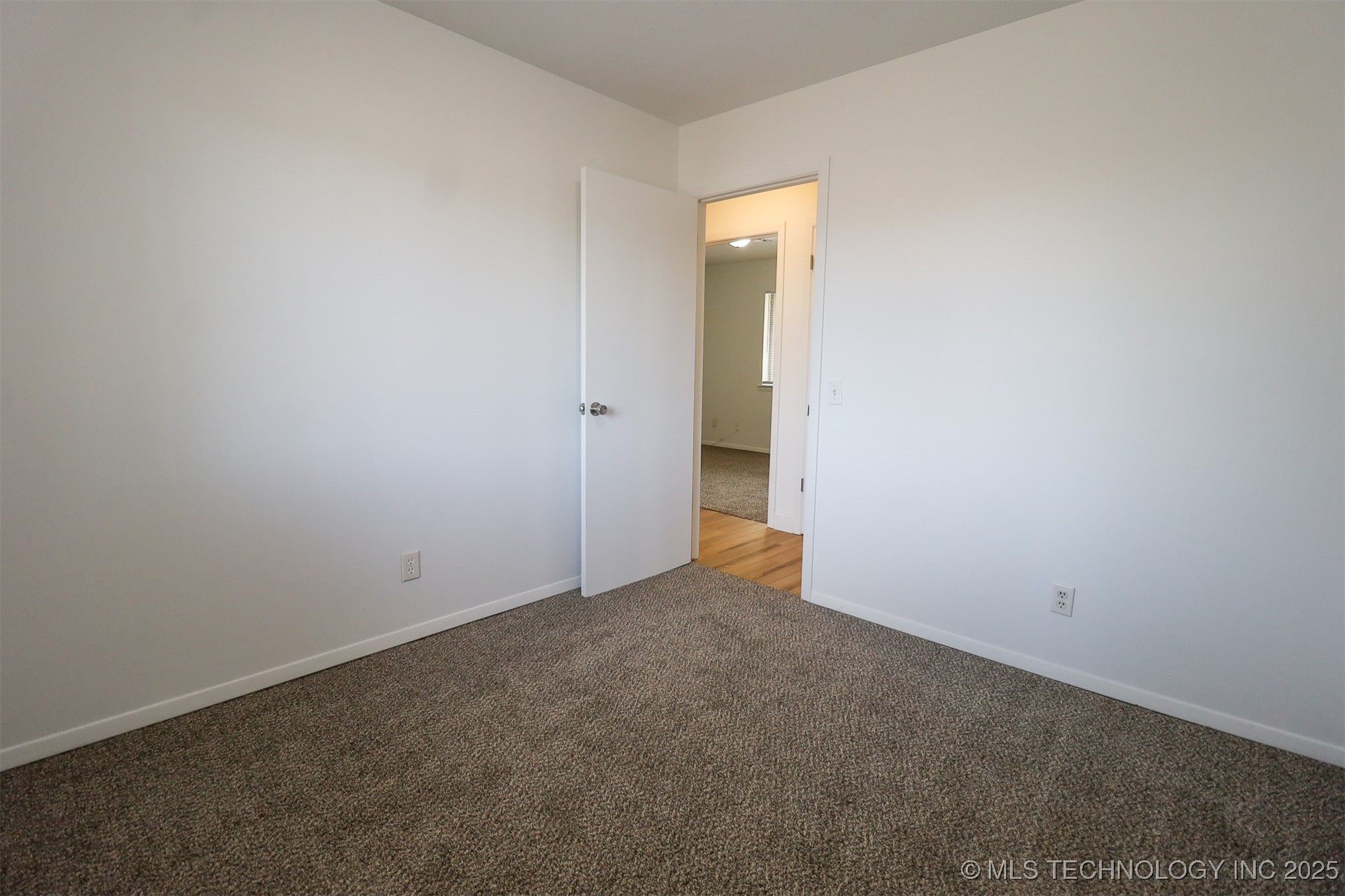 1119 N Kansas Avenue