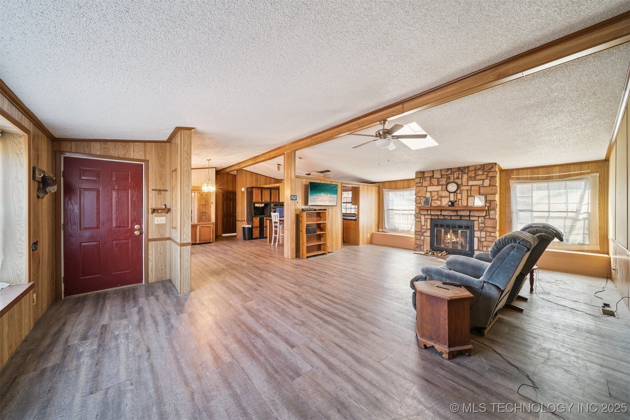2124 S 427 Road